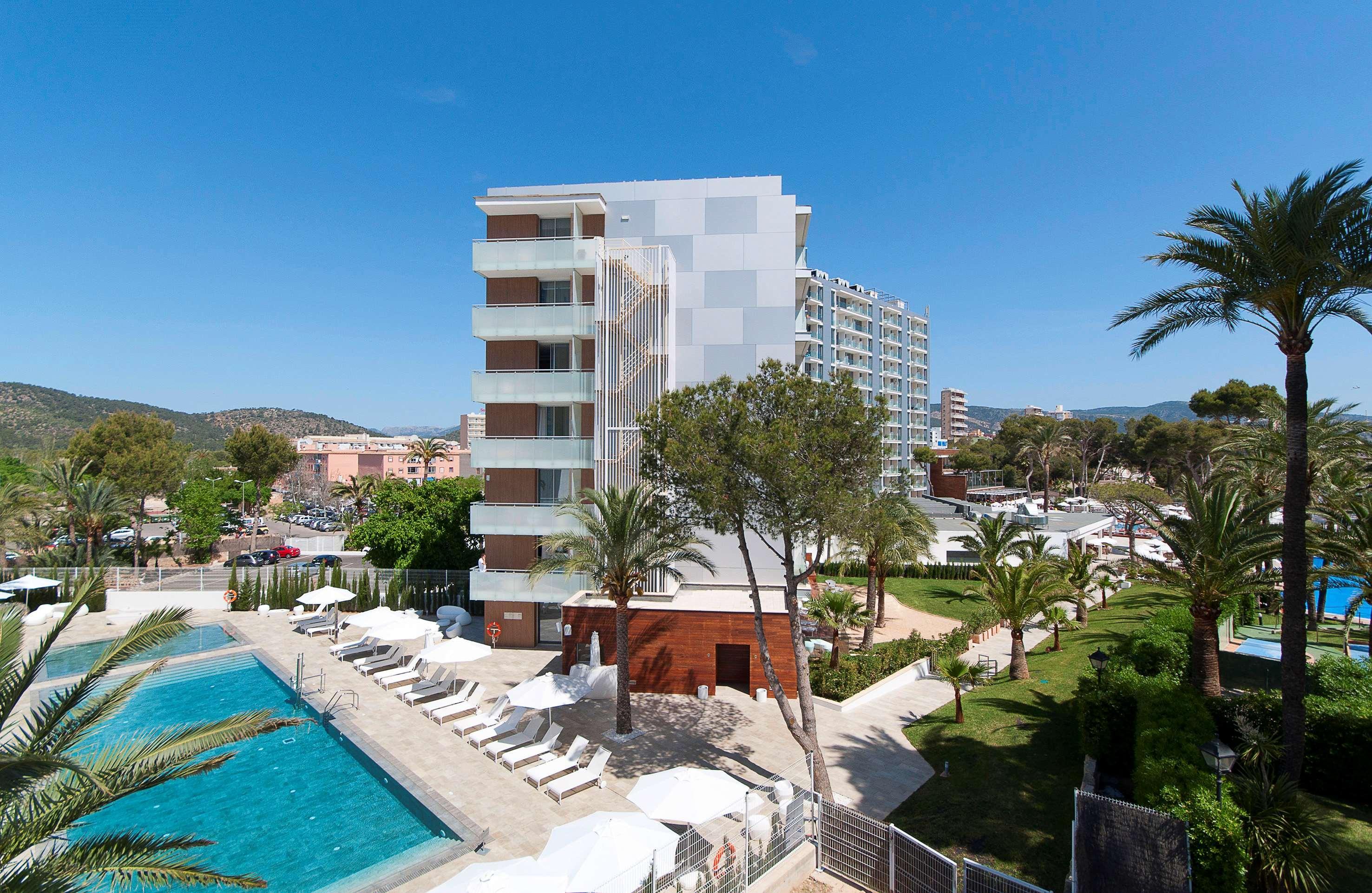 Meliá South Hotel 4*