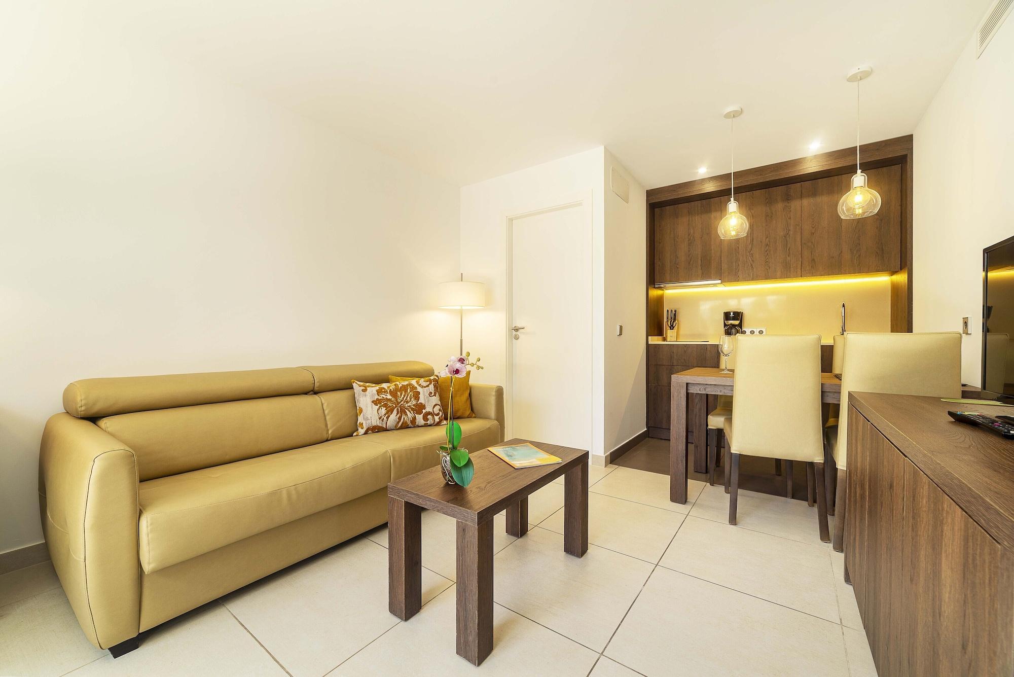Apartahotel Paradise Residencial