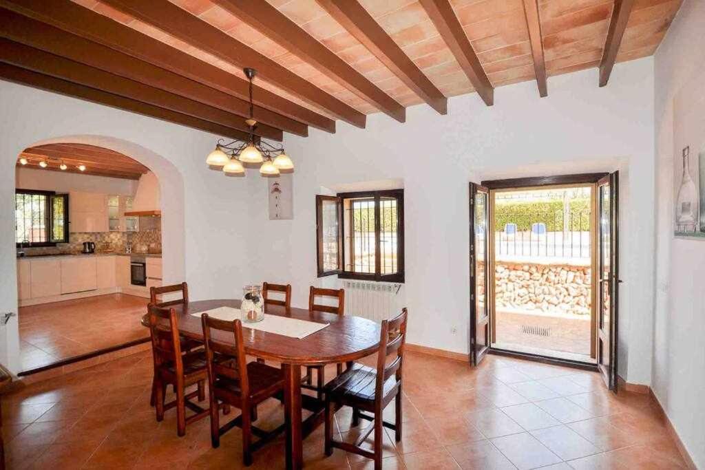 Chalet Con Piscina Bbq Terraza Y Wifi