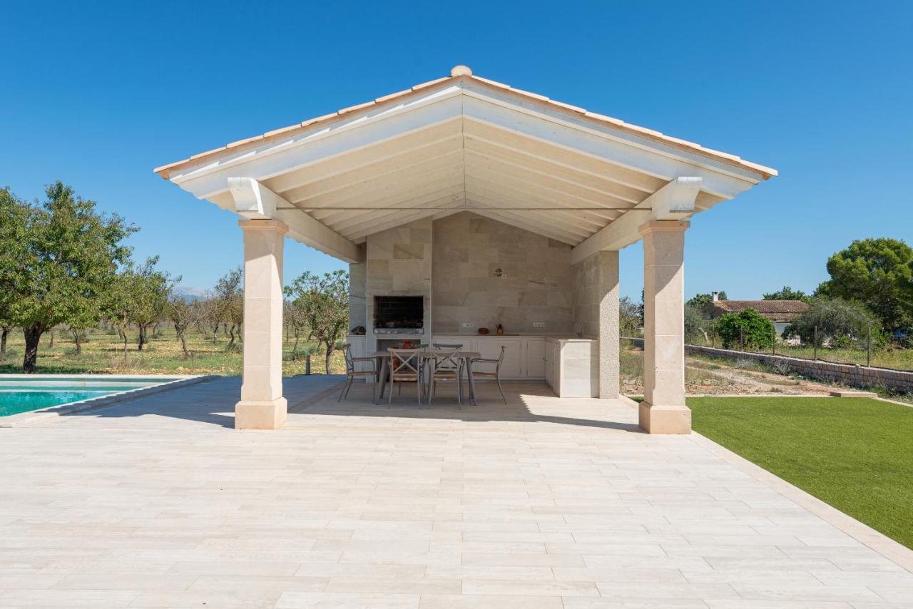 Mireia 2002 With Pool And Garden By Bebreeze Mallorca Villa Binisalem