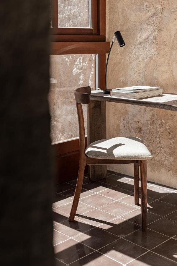 Nobis Palma, A Member Of Design