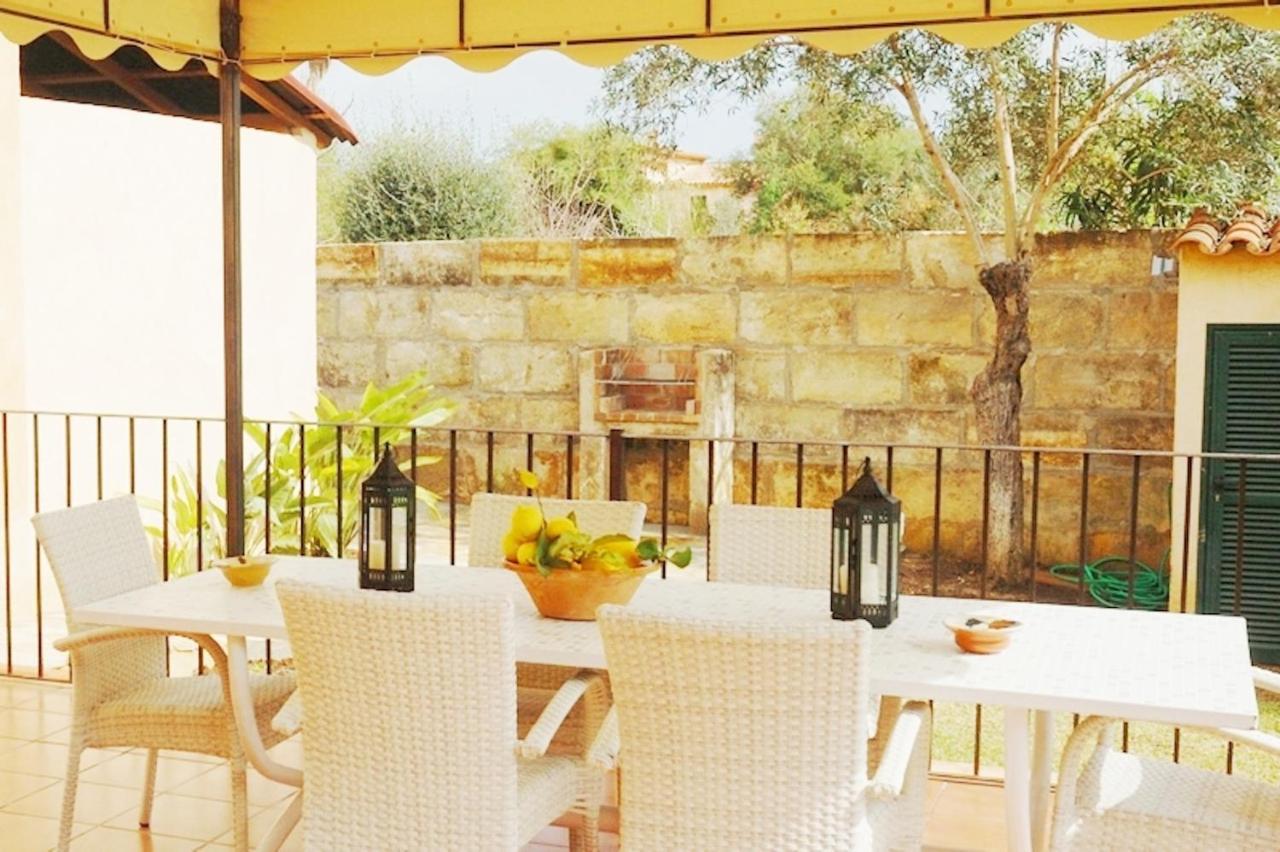 Mariposa Villa *