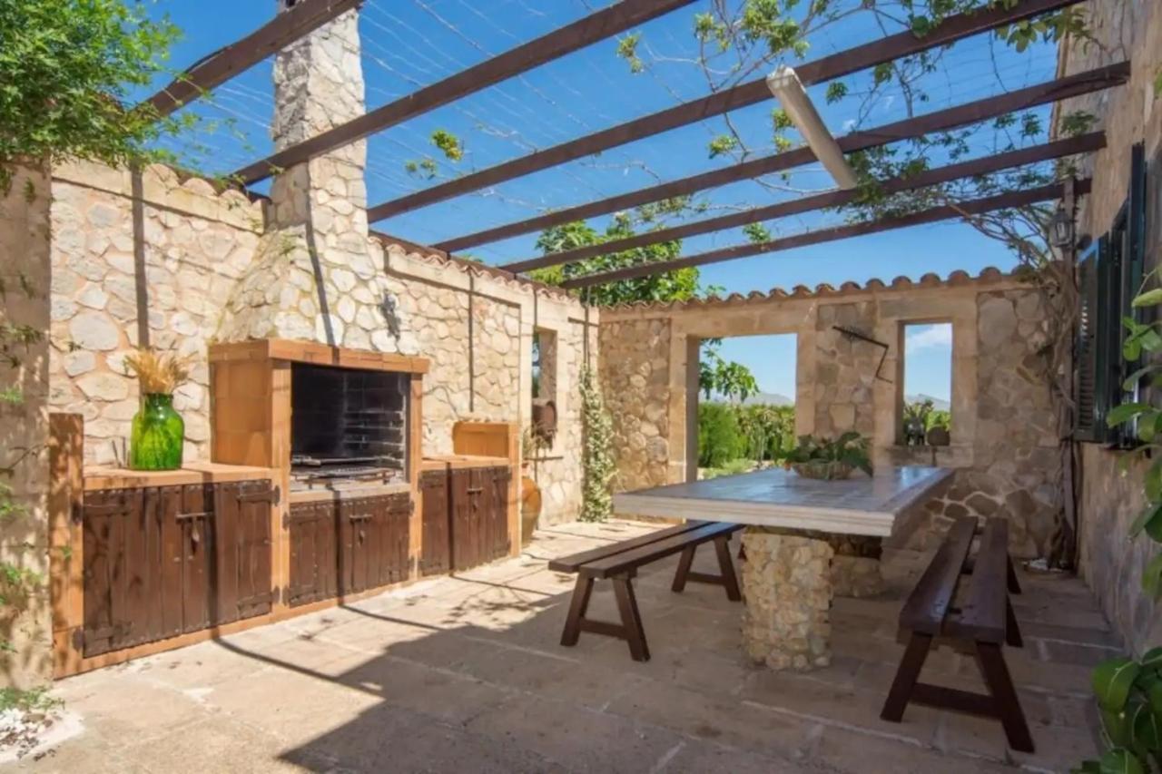Auba Villa