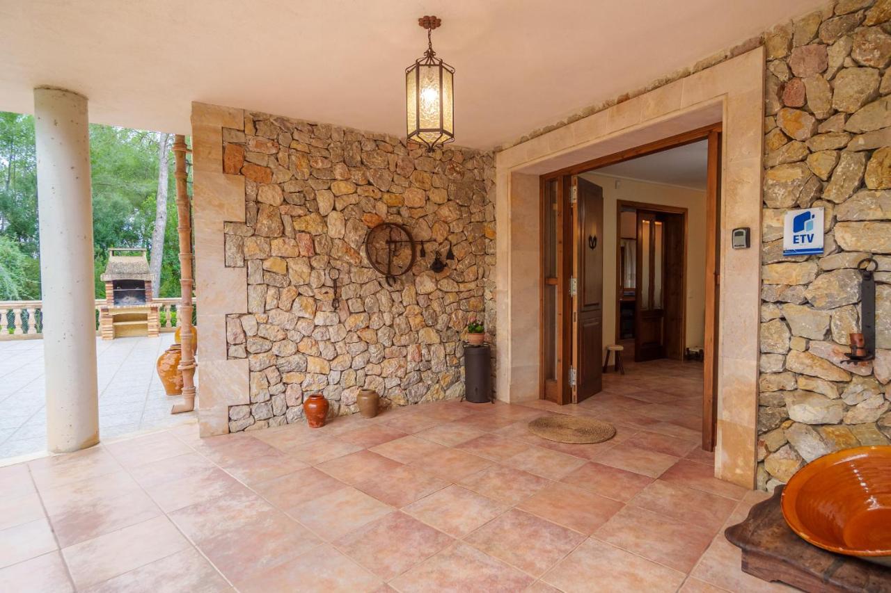 Ferragut Crestatx Villa *