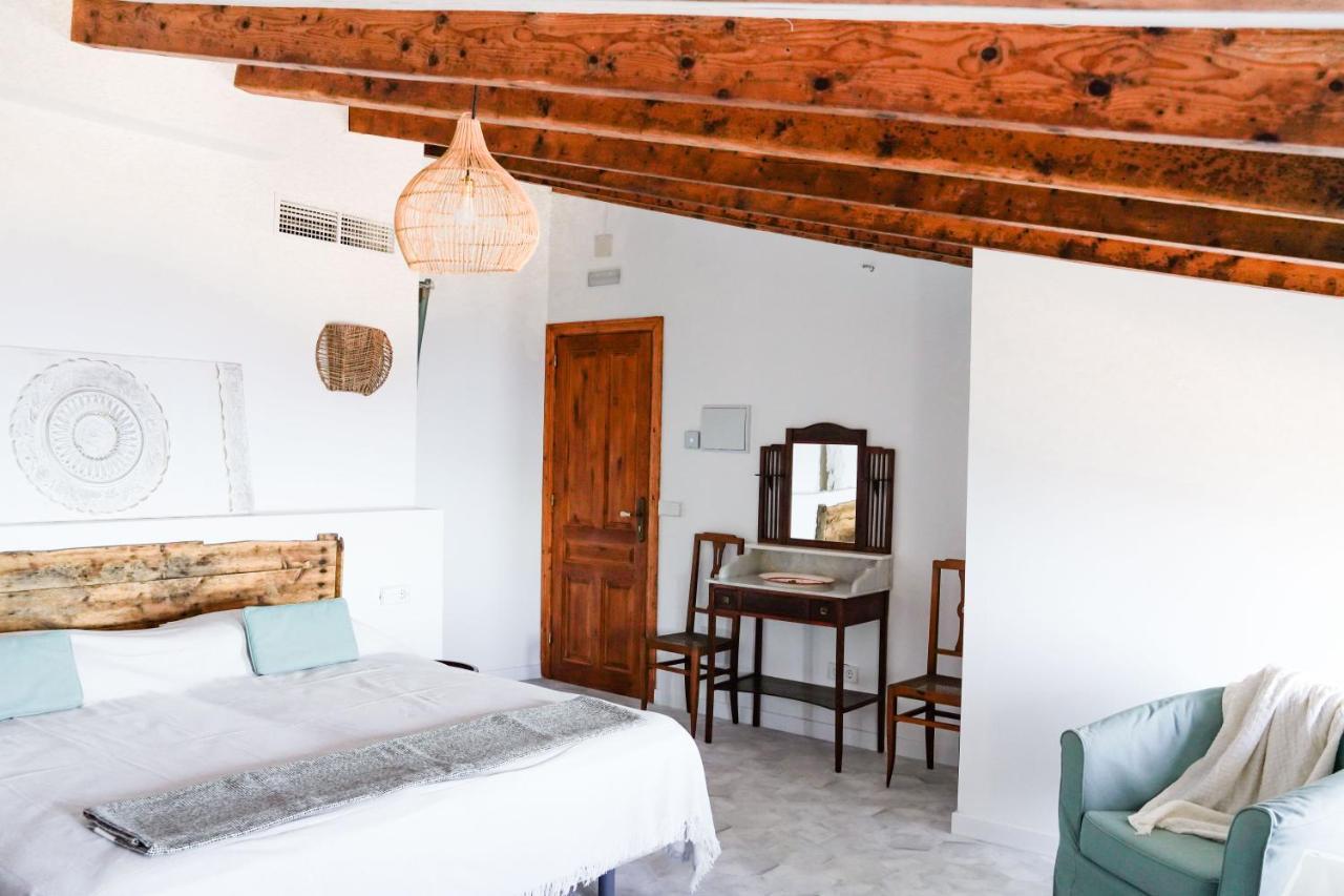 Hotel Colom *