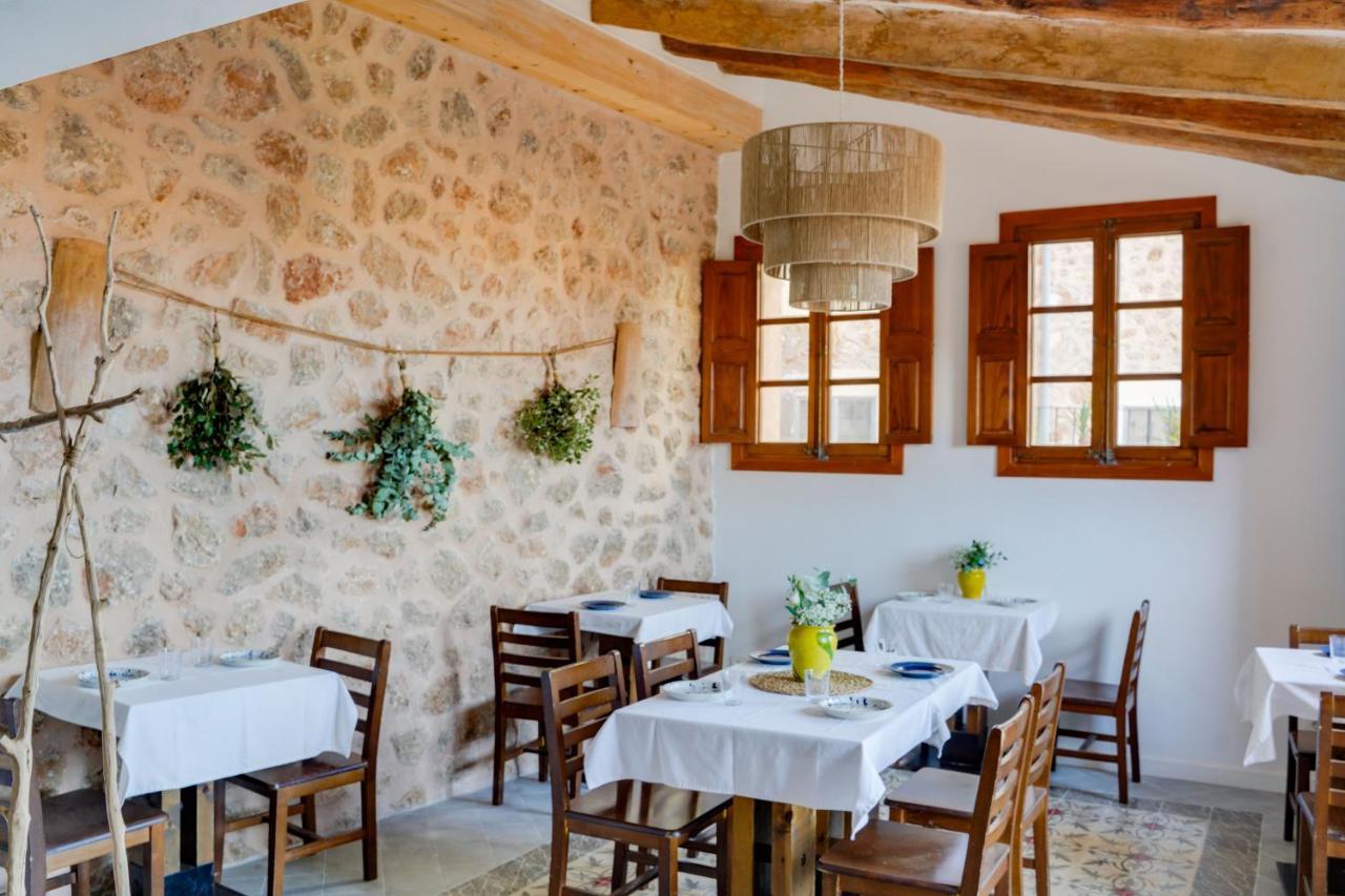 Colom Hotel