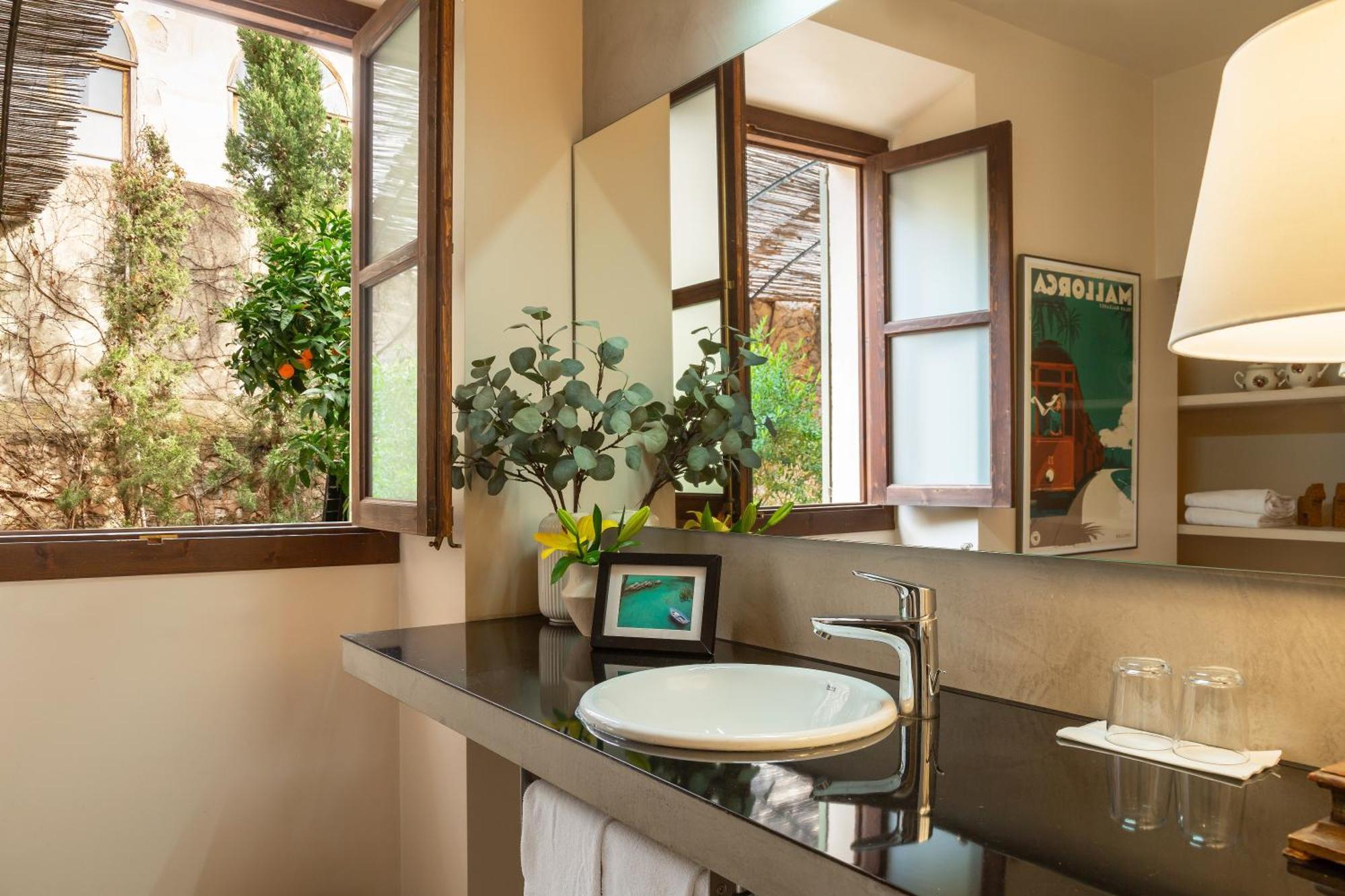 Guest house Sollerooms 3*
