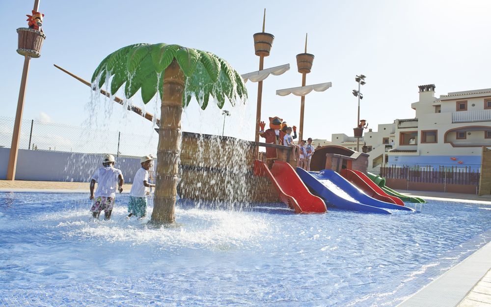 Hotel Blau Punta Reina Family 4*