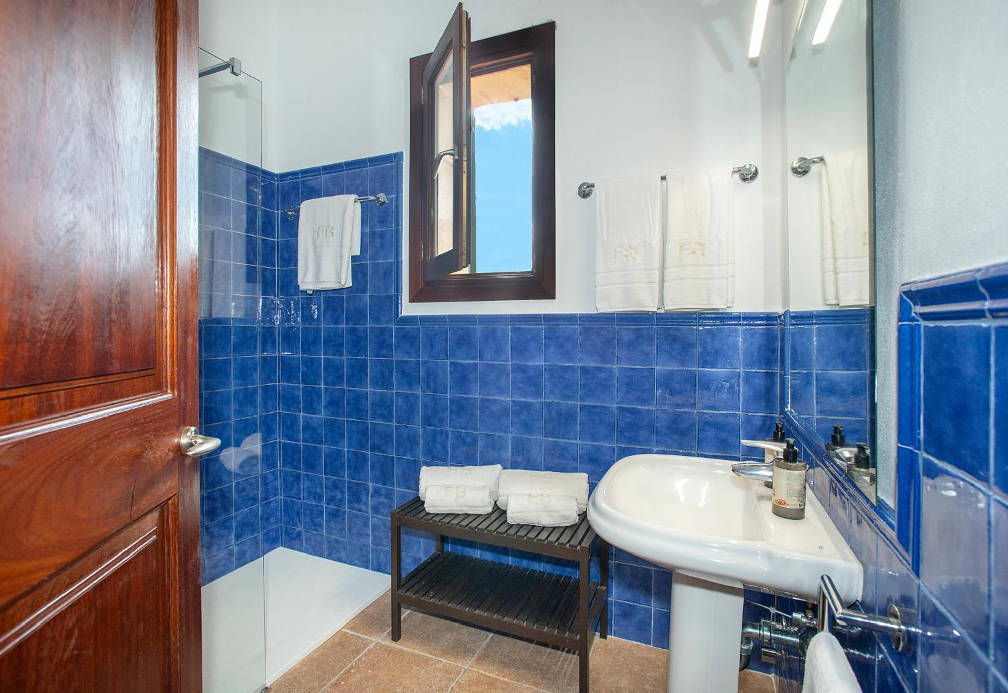 Villa Owl Siquier - Luxury Retreat With Mountain Views