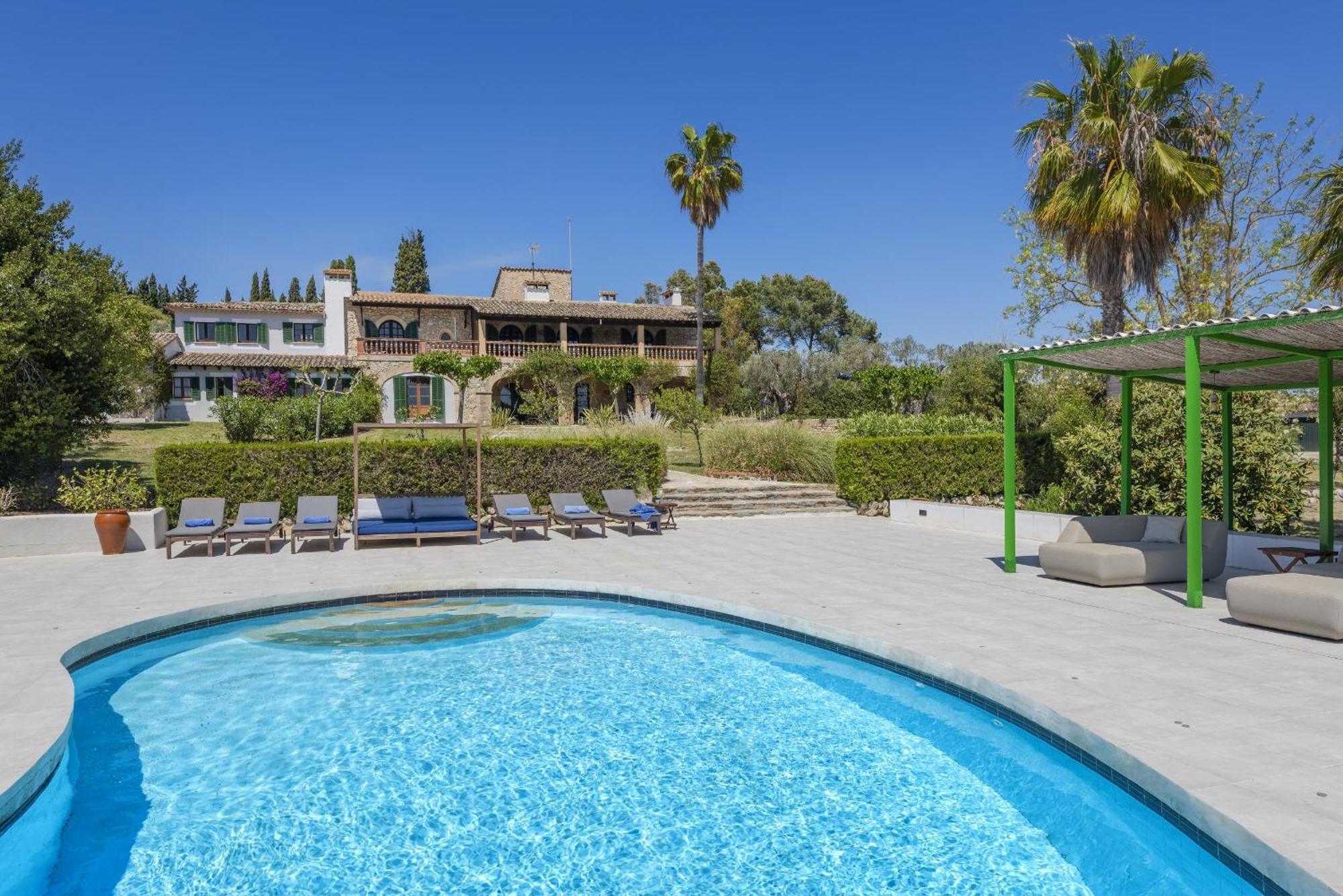 Napolitano Villa *