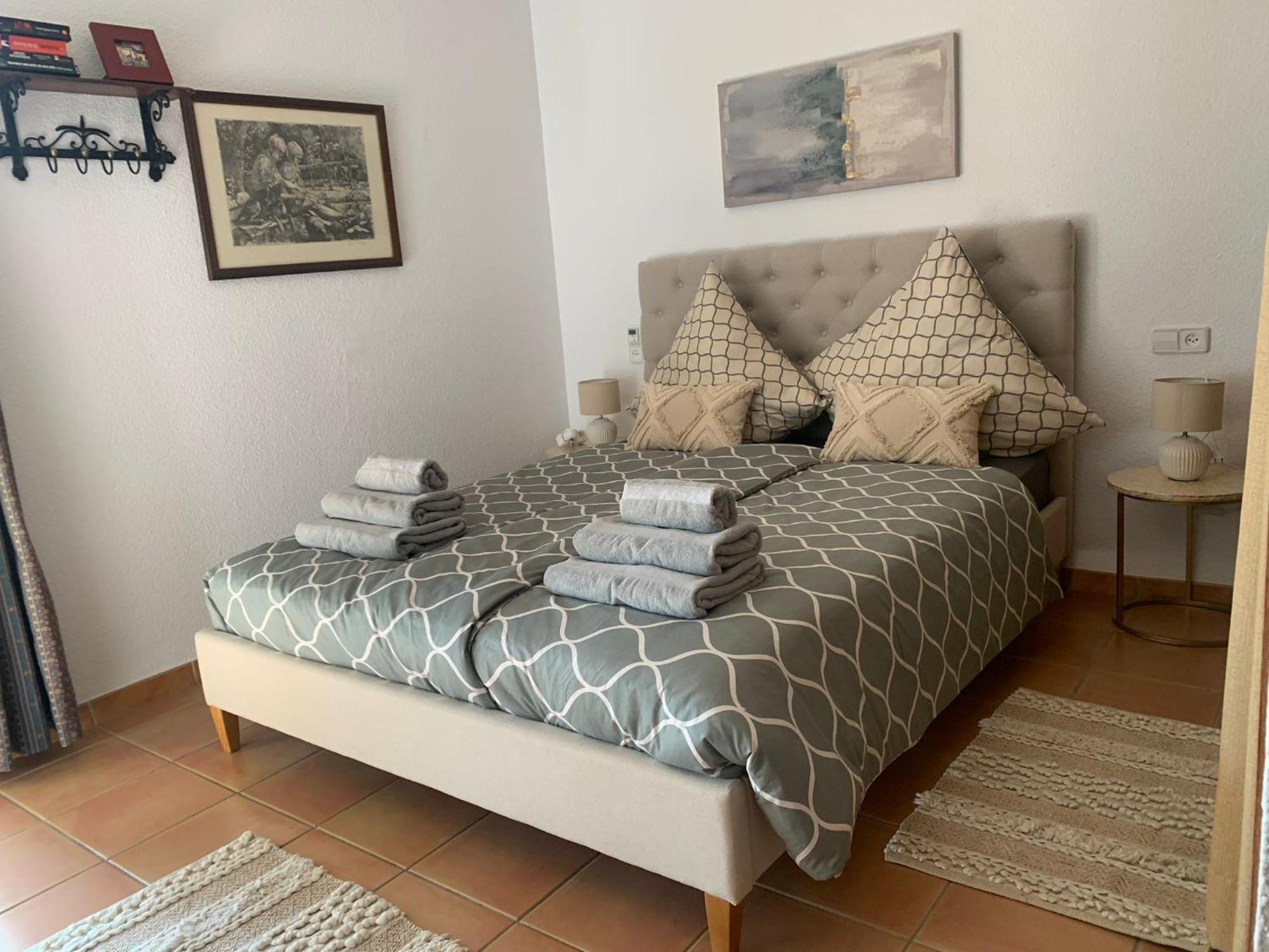 Es Pont, Bis 10pers, Bbq Villa *