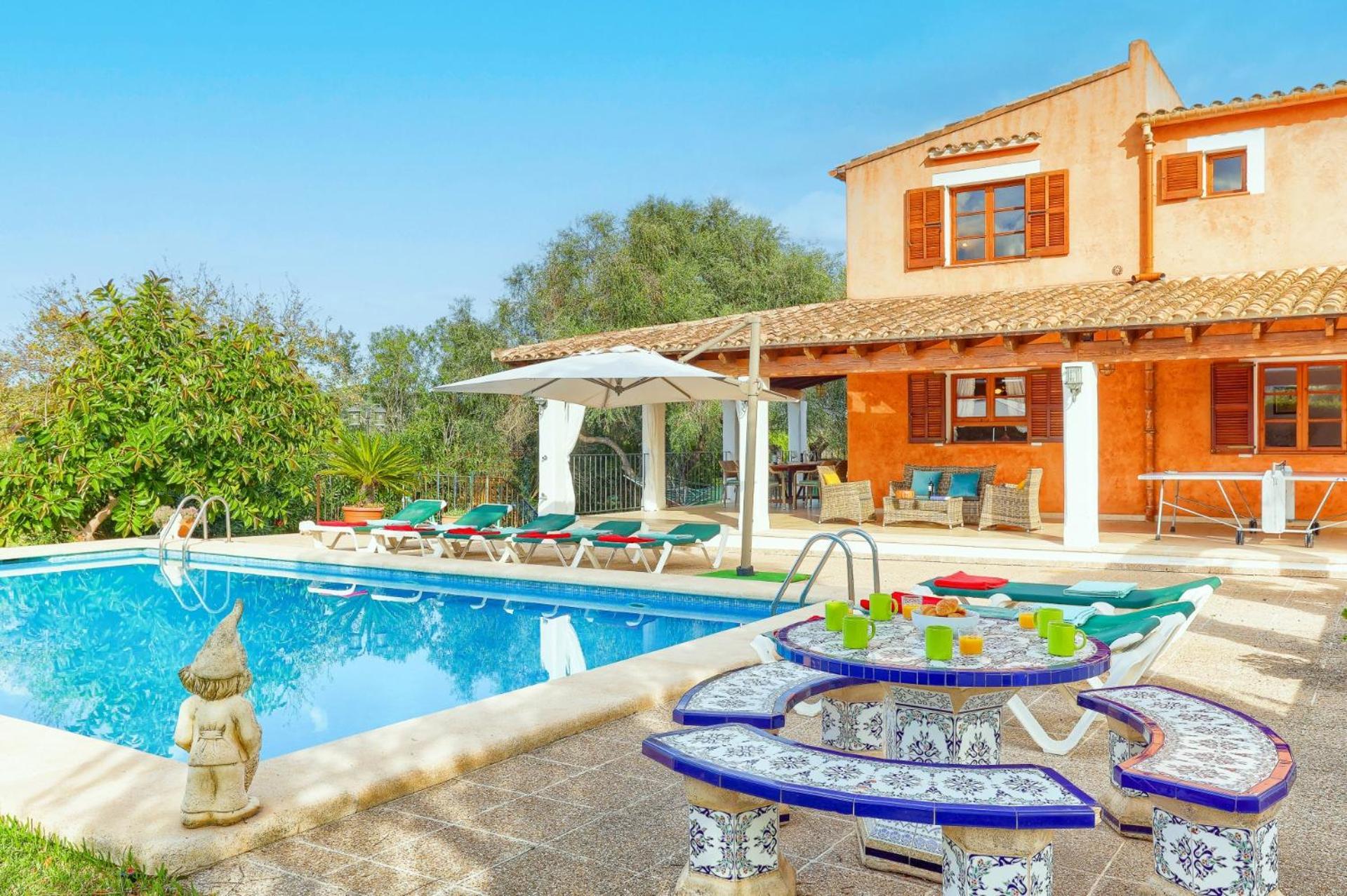 Villa Murtaretas By *