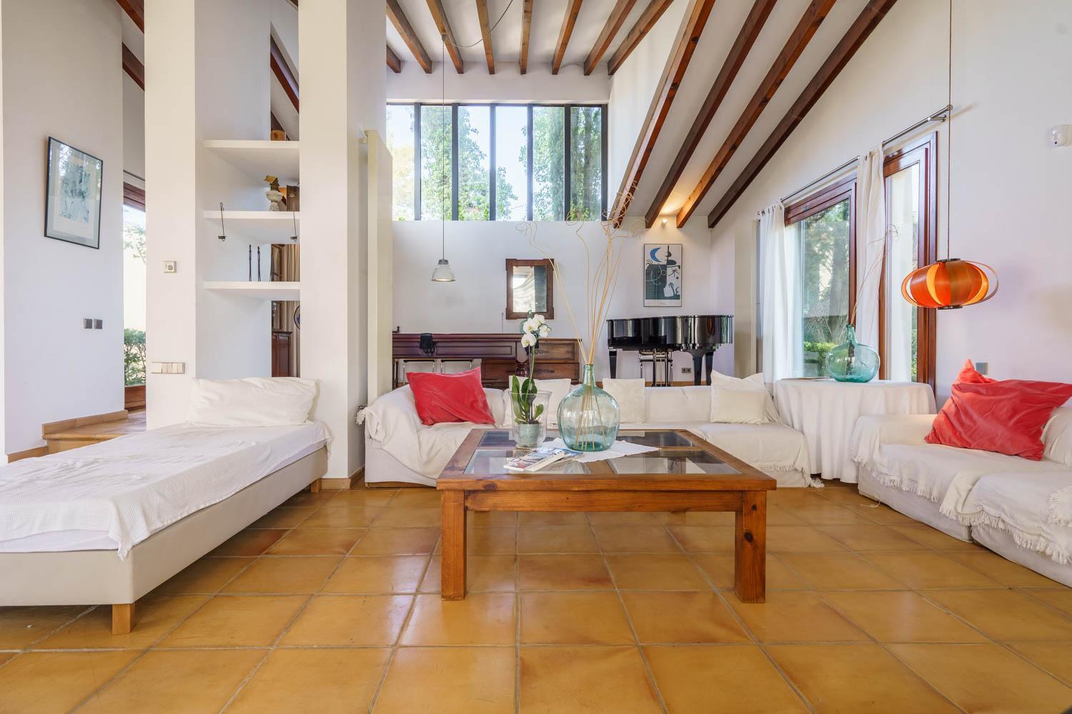 Can Canaver Villa