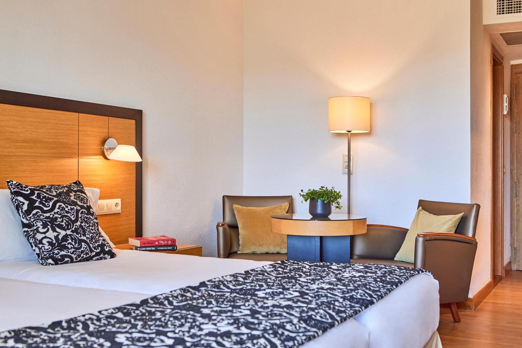 Apartahotel Zafiro Tropic 4*