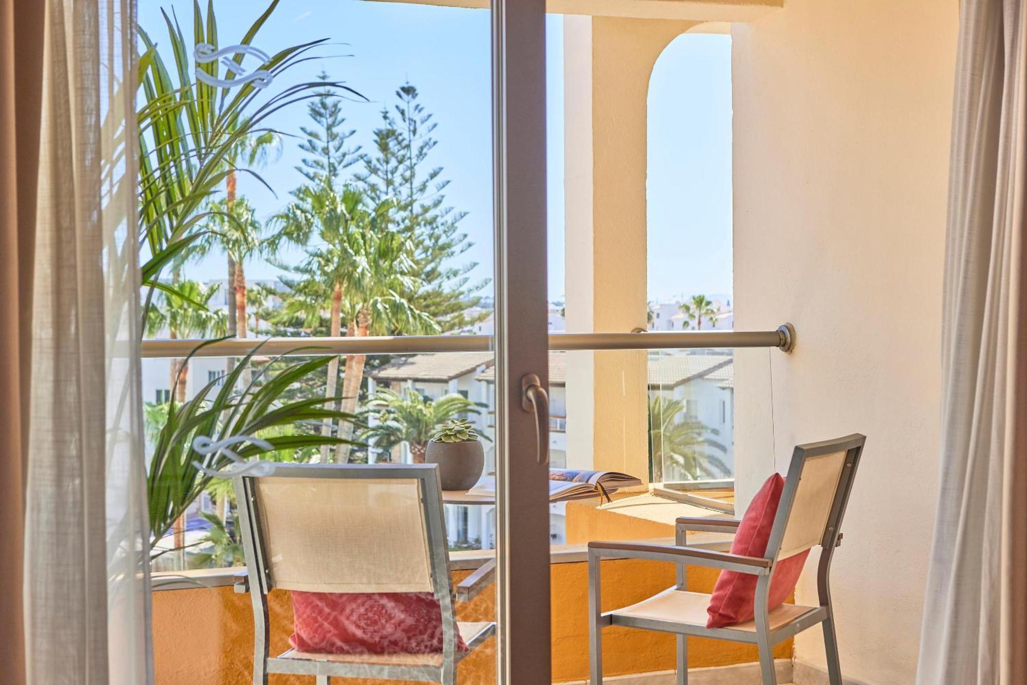 Apartahotel Zafiro Tropic 4*