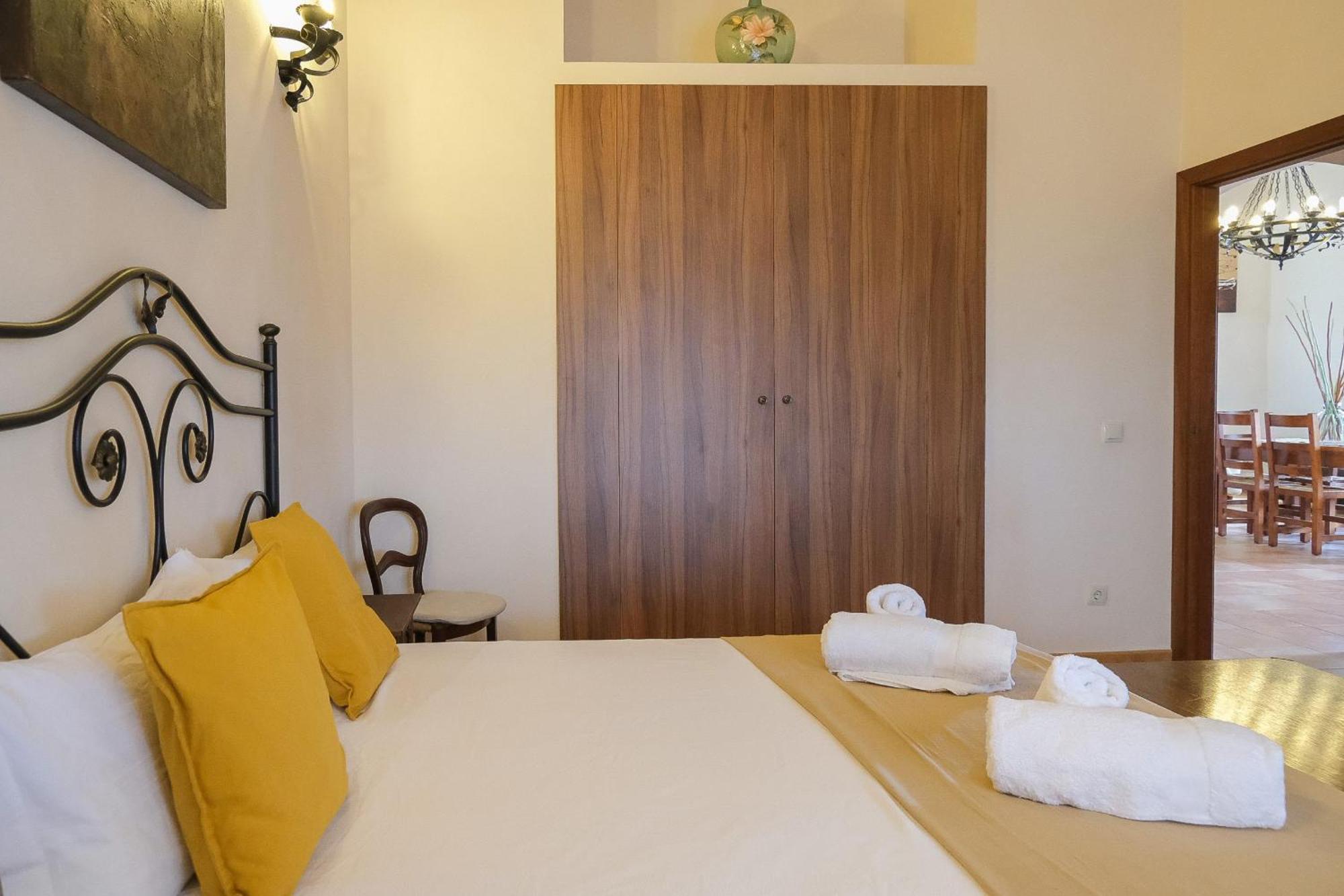 Casa rural Son Rossinyol-rentallorca *