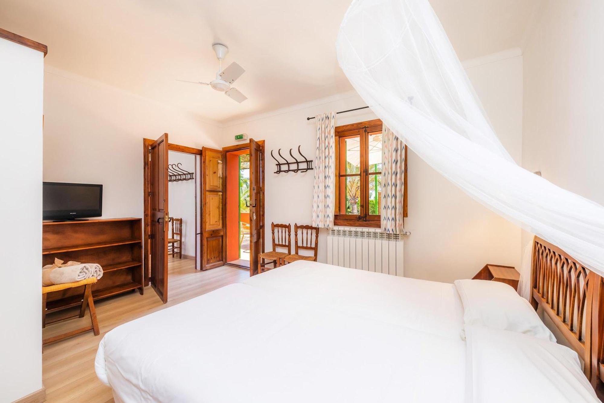 Сasa de vacaciones Sa Rota Den Palerm Two Bedrooms *