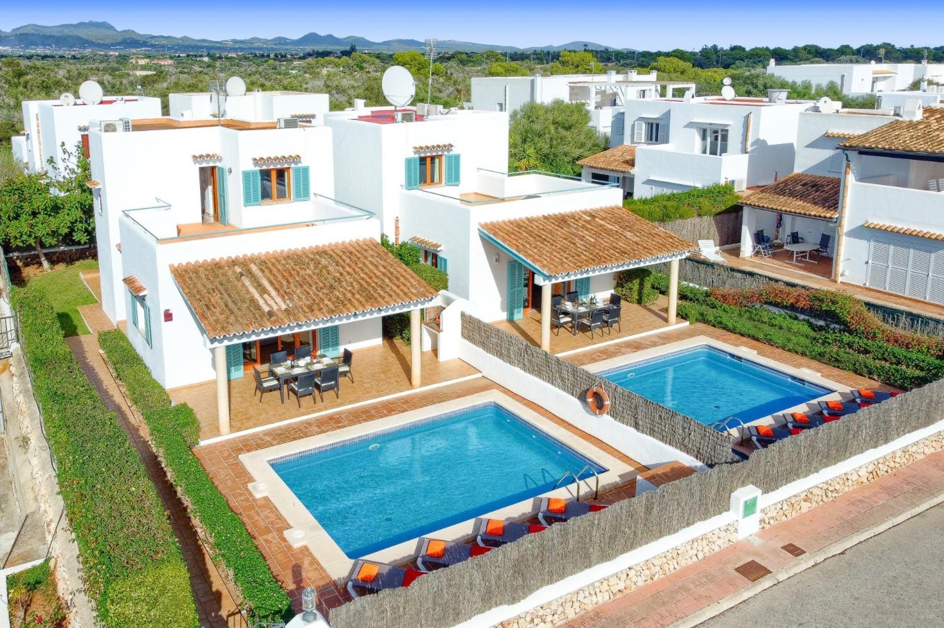 Angel Luis By Villa Cala d'Or (Mallorca)