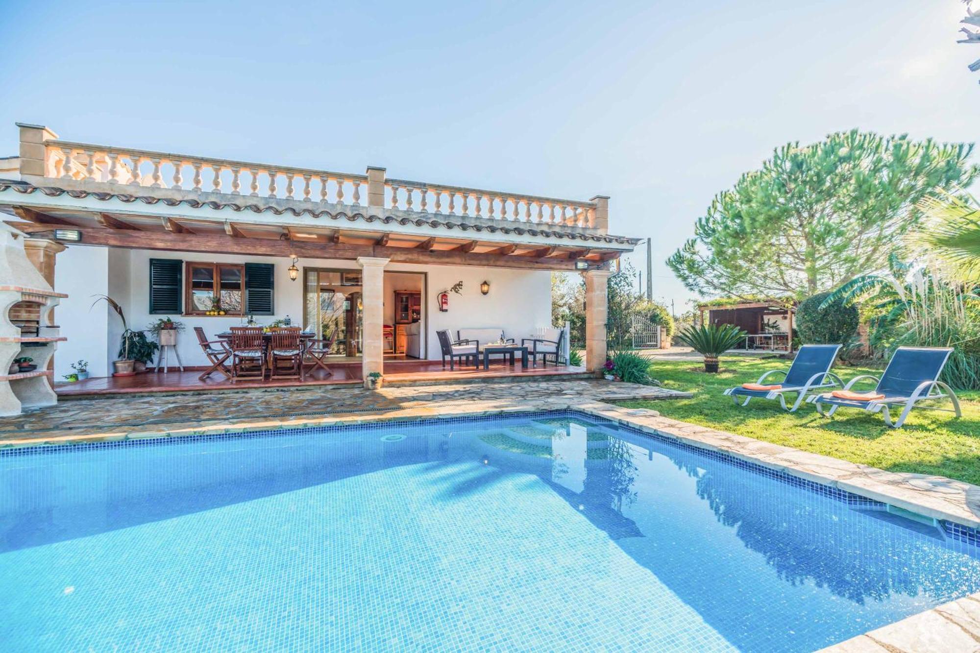 Santuiri Villa *
