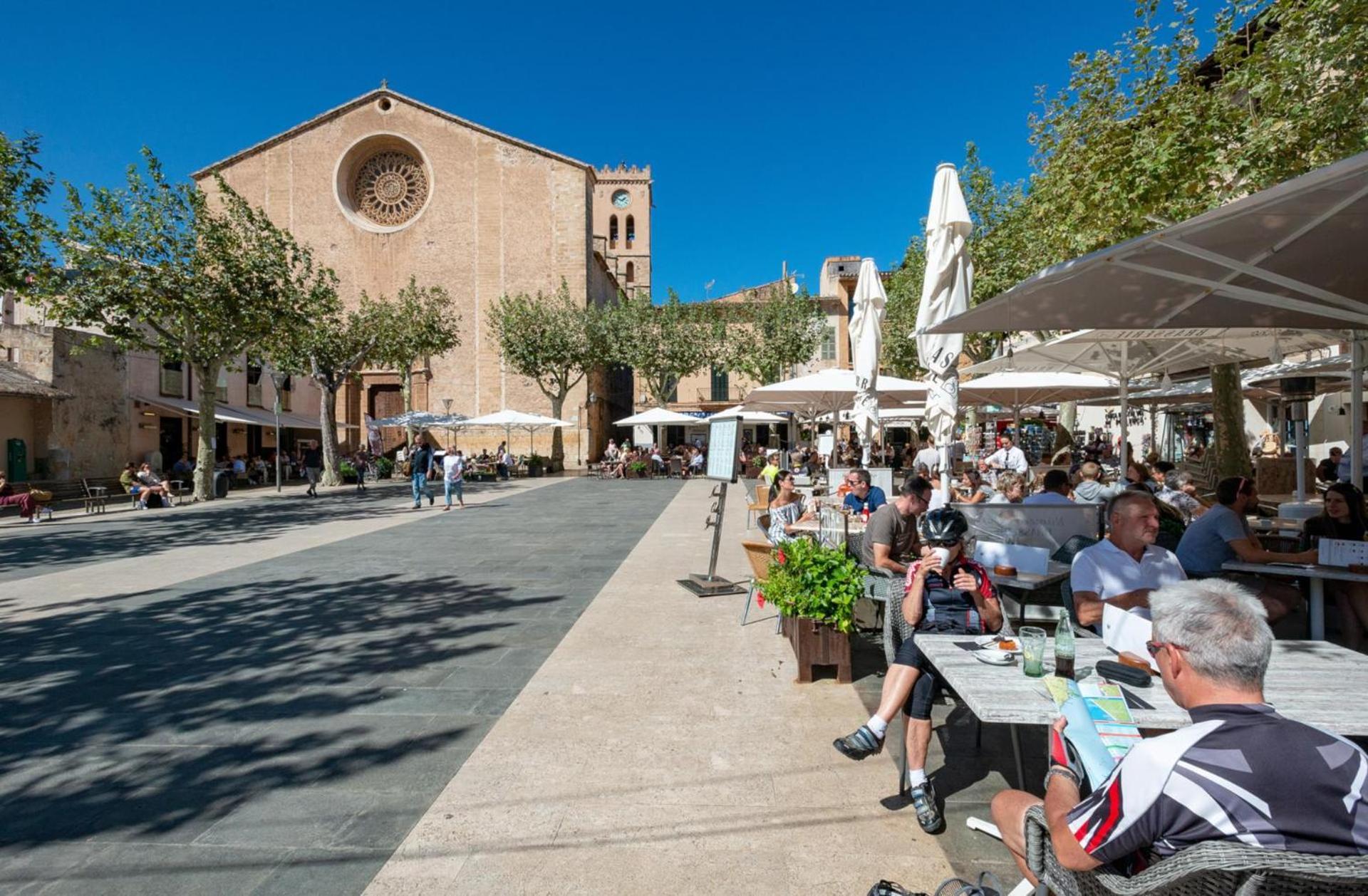 Can Bandera By Vintage Travel Villa