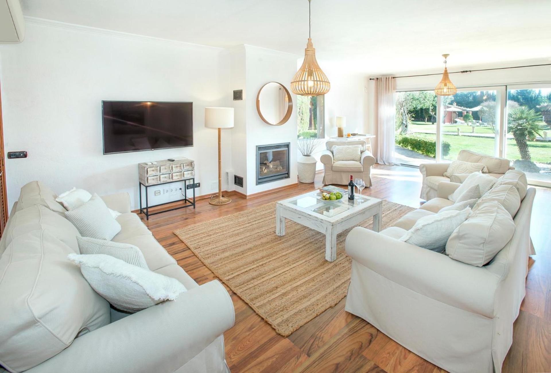 Villa Can Bandera By Vintage Travel *