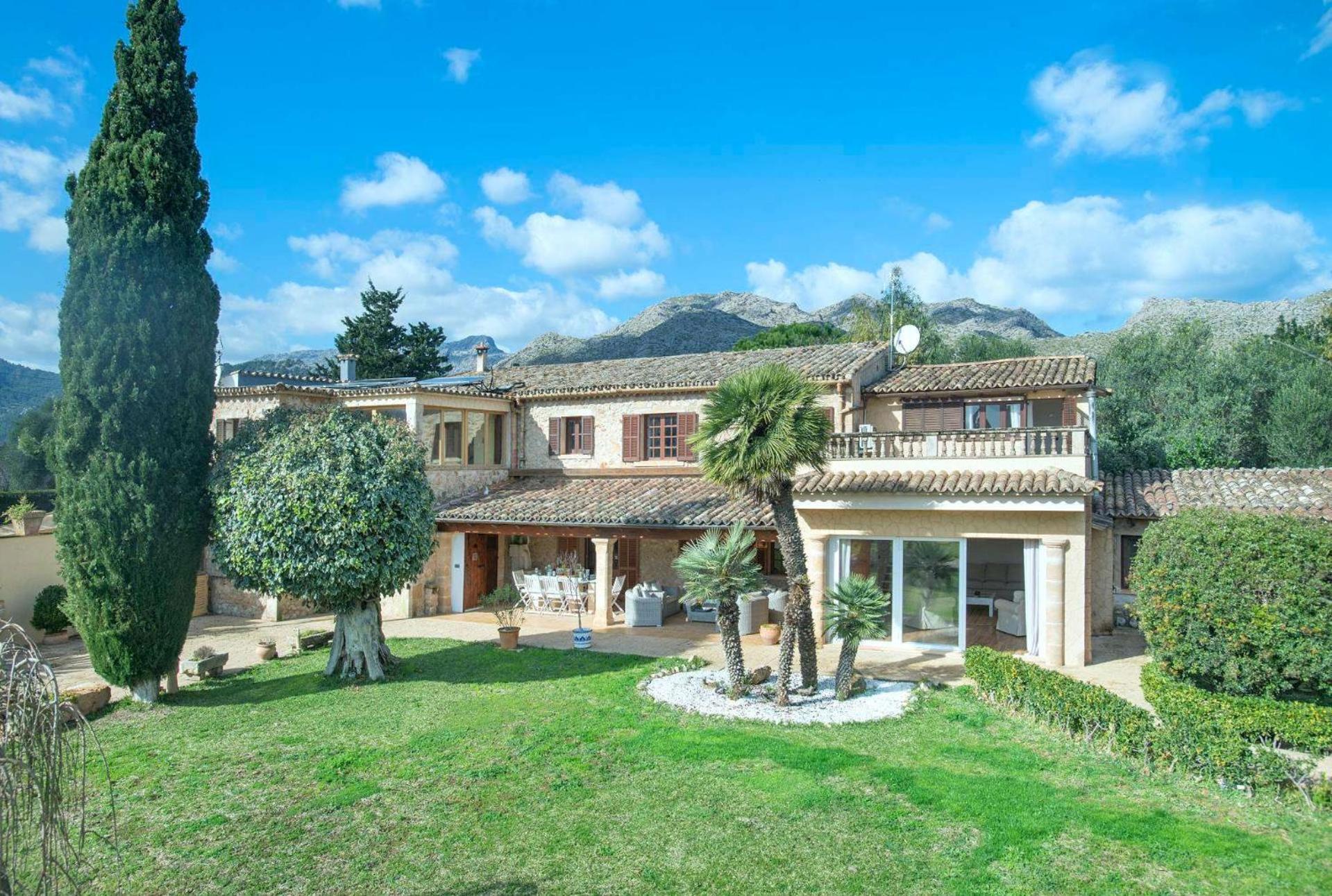 Villa Can Bandera By Vintage Travel Pollensa