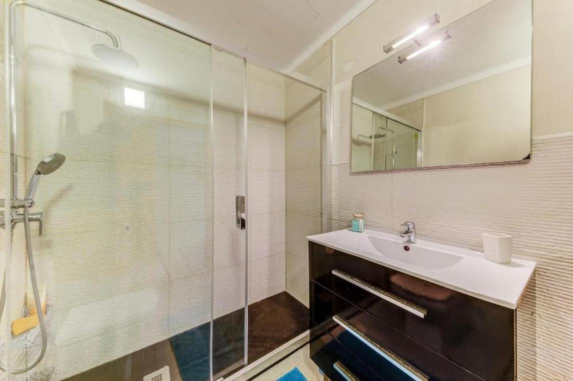 Vivienda Con Piscina A 300 Metros De La Playa Apartamento *
