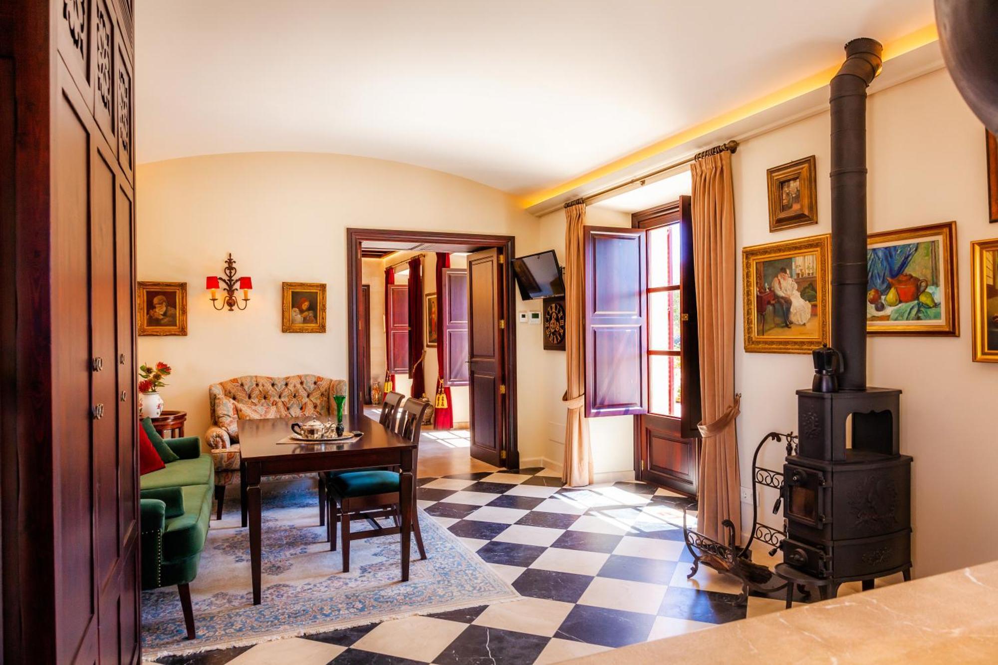 Casa Blanca *