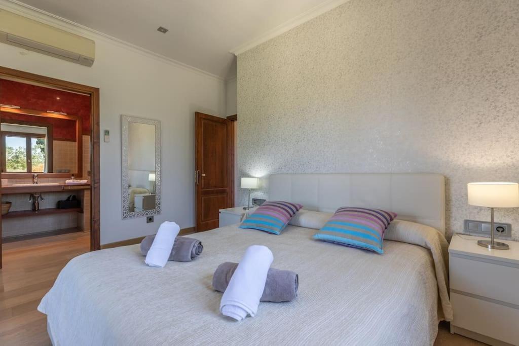 Moderne Finca, Alleinlage, 15min Zum Playa Del Muro Búger