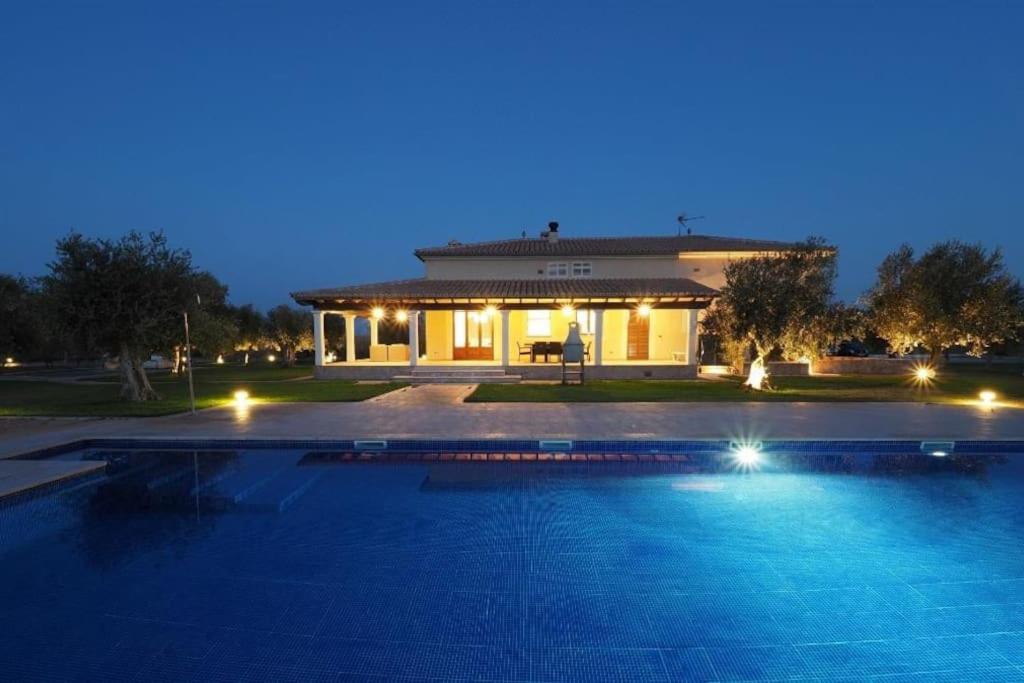 Moderne Finca, Alleinlage, 15min Zum Playa Del Muro Búger