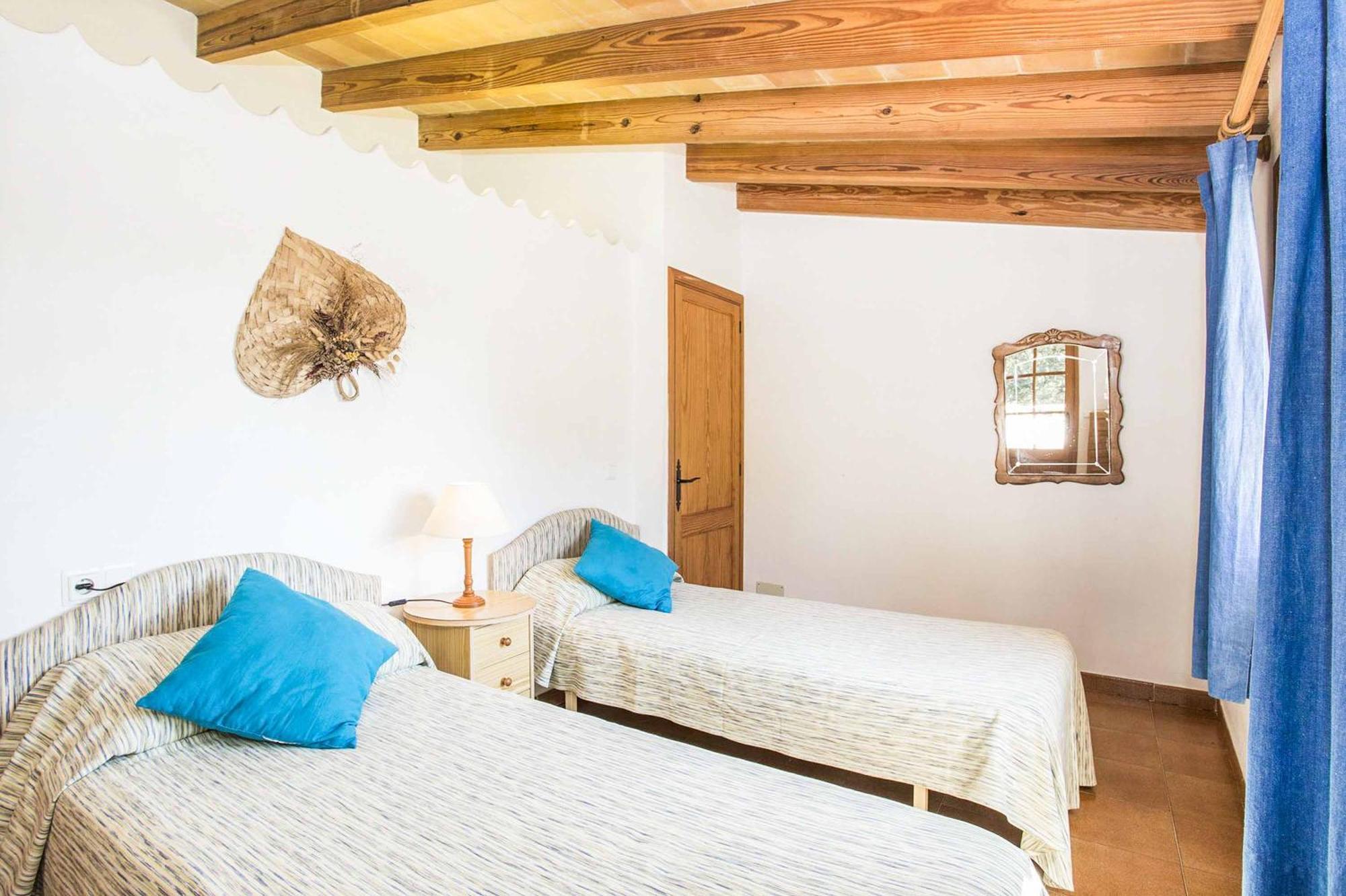 Creus Villa