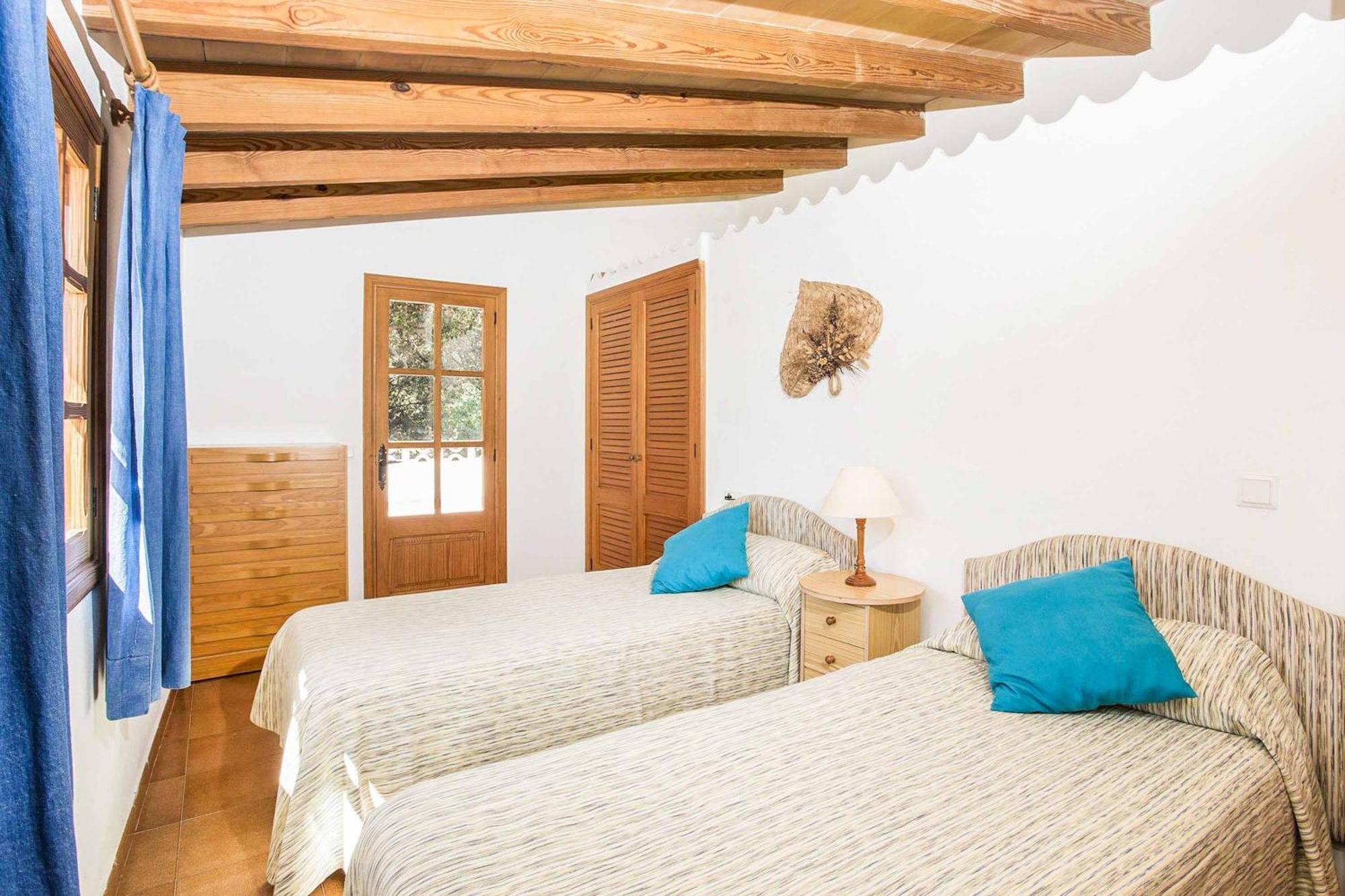 Creus Villa