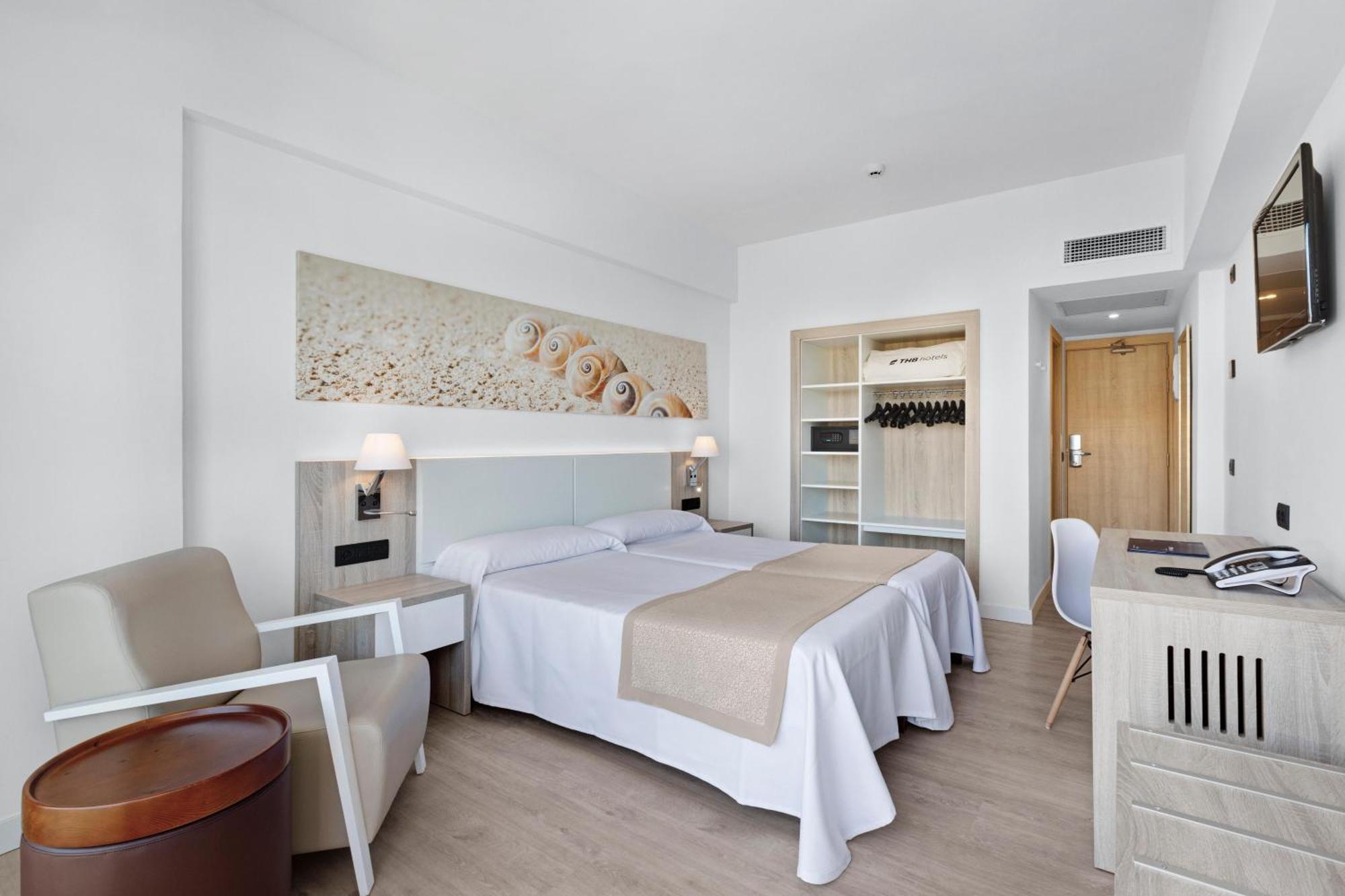 Thb Cala Lliteras Hotel 4*