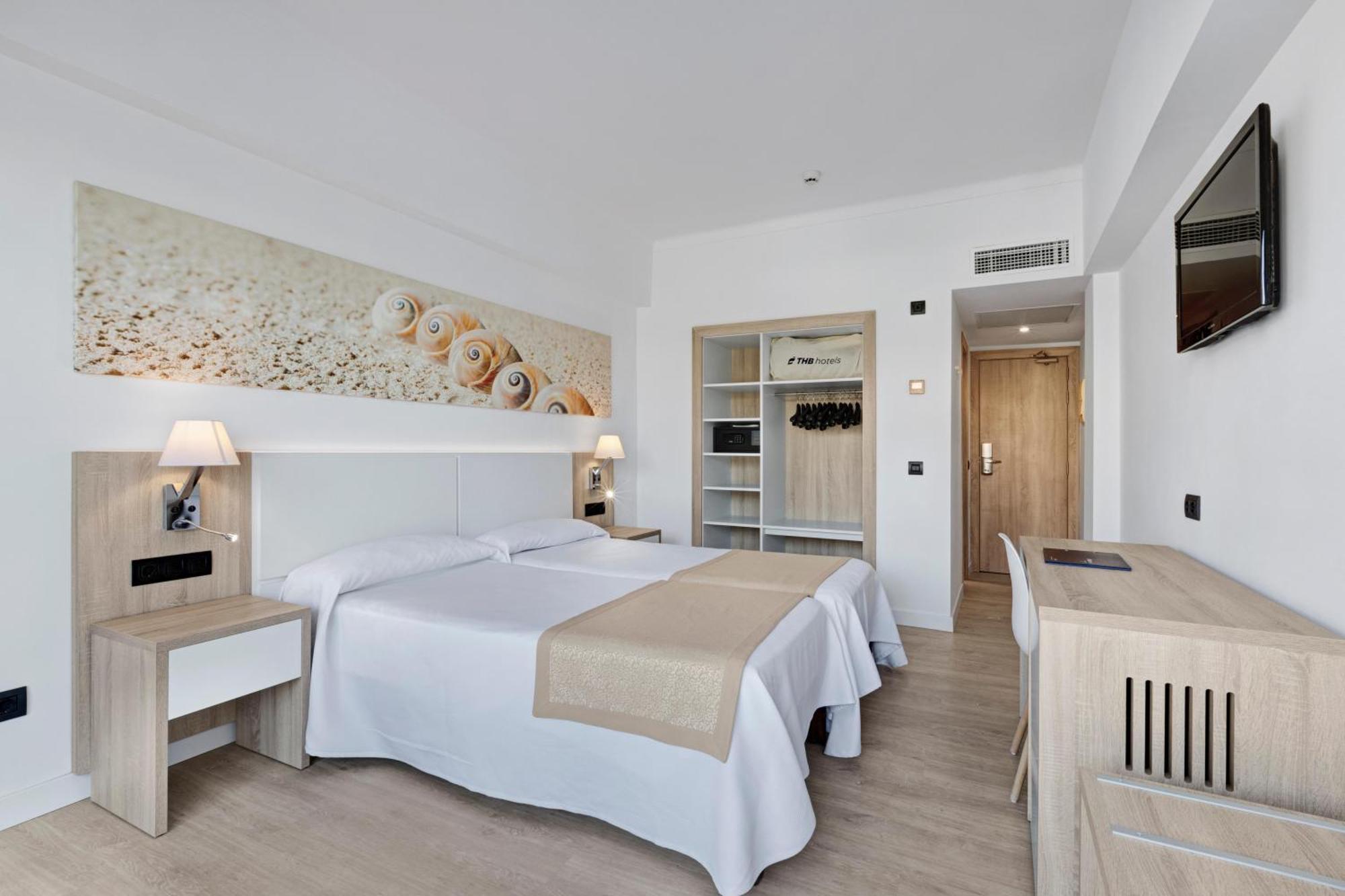 Thb Cala Lliteras 4*
