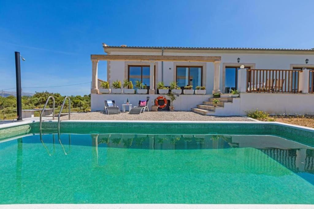 Son Vent In Inca Villa *