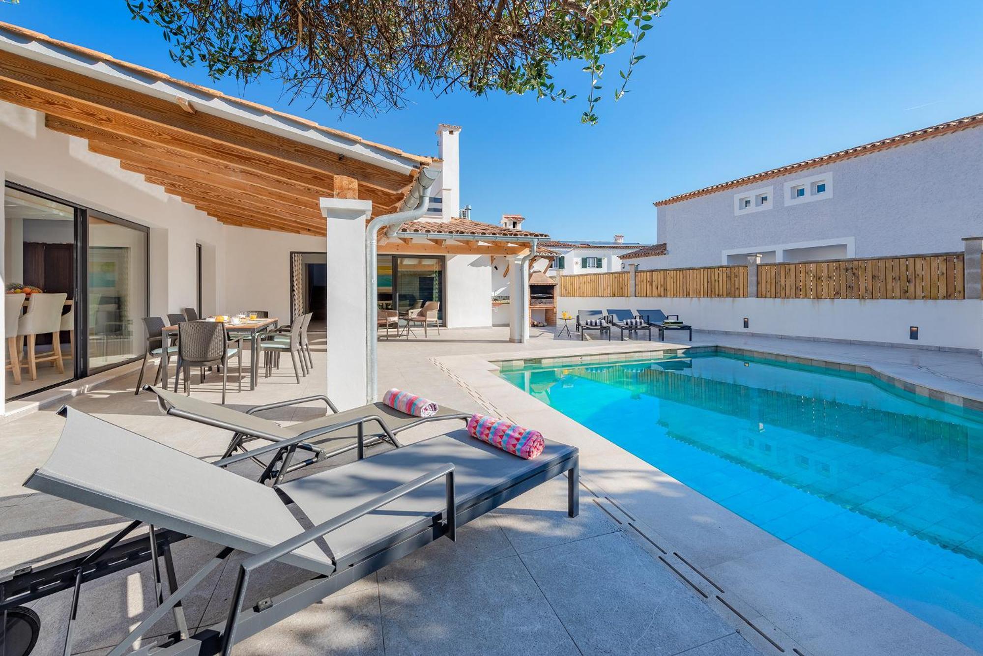 Ana To Rent In By Js Villa Puerto Pollensa