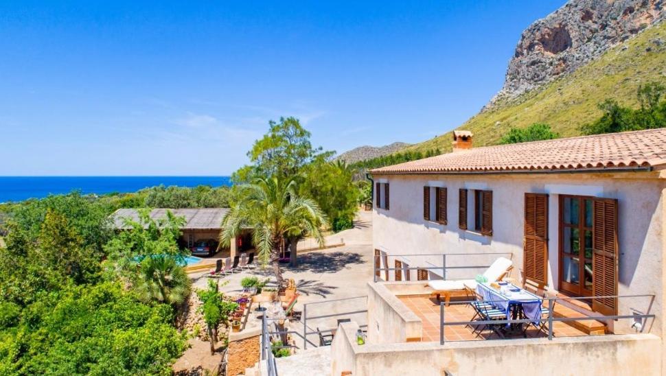Villa Relax Mengol Amazing Seaview
