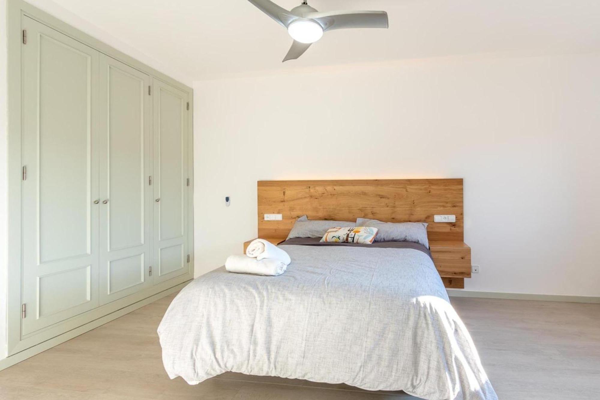 Beautiful Mallorca 3 Bedrooms Townhouse Memories Walking Distance To Town Square Private Pool