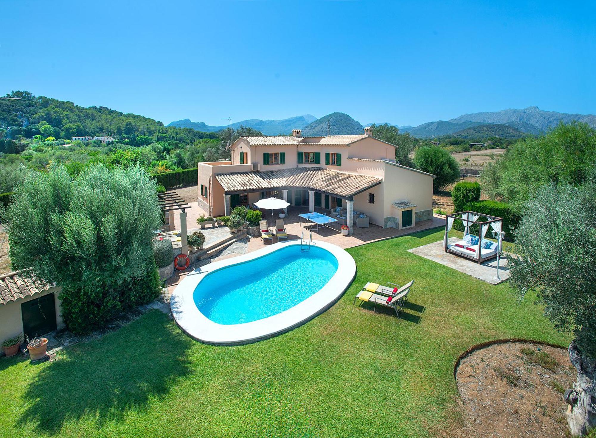 Owl Tia - Exclusive Holidays Villa
