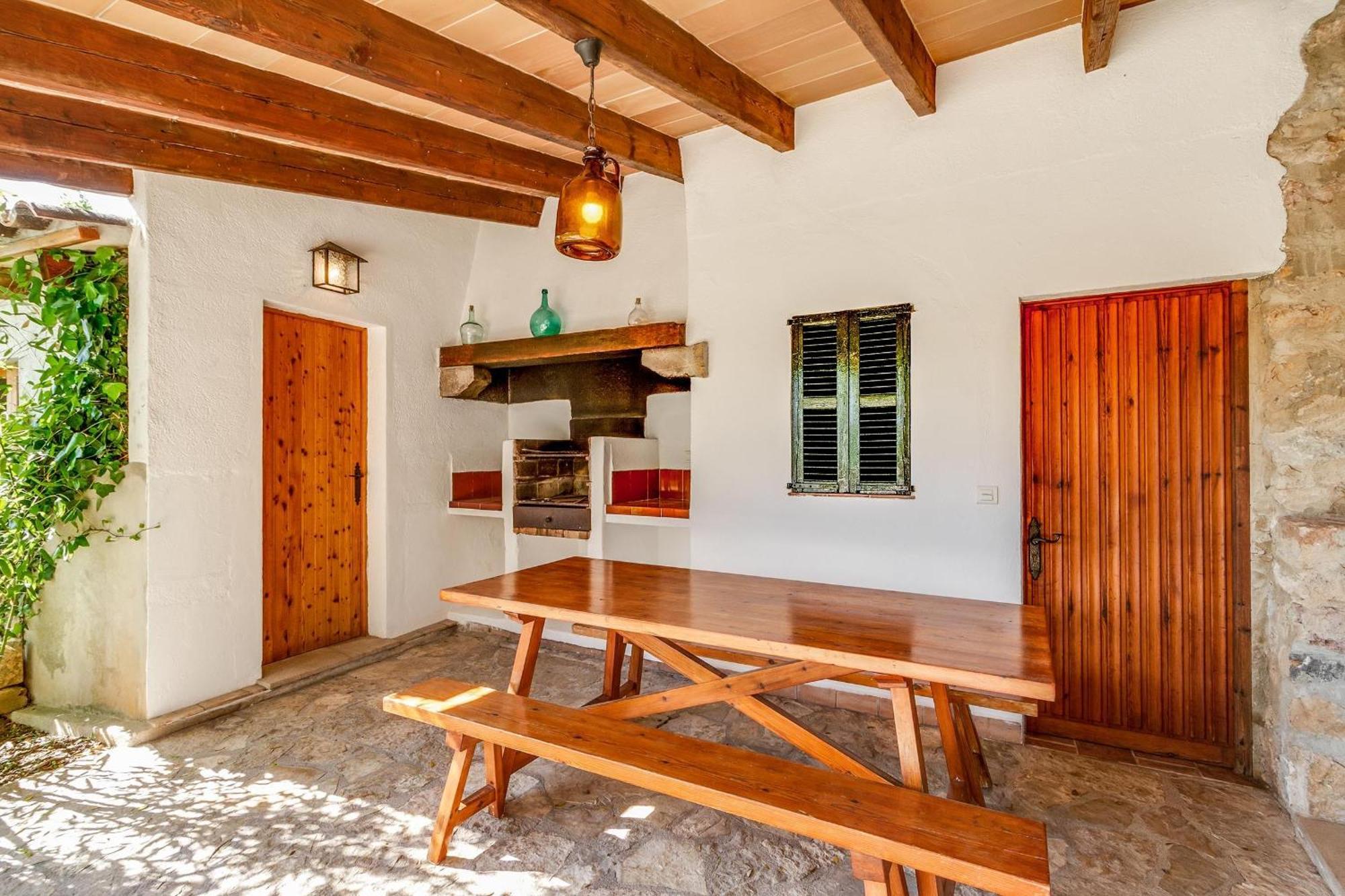 Beautiful 4 Bedrooms Bennassar Mountainside Views Short Drive To Town Pollensa