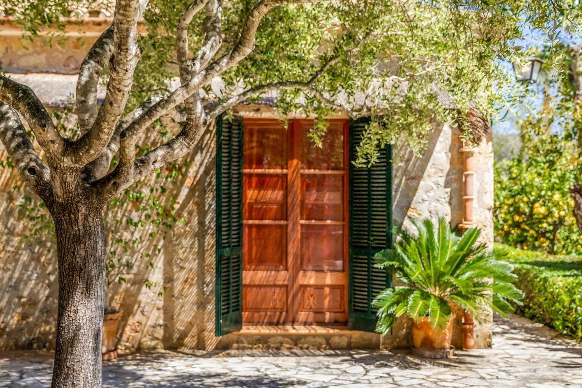 Beautiful 4 Bedrooms Bennassar Mountainside Views Short Drive To Town * Pollensa