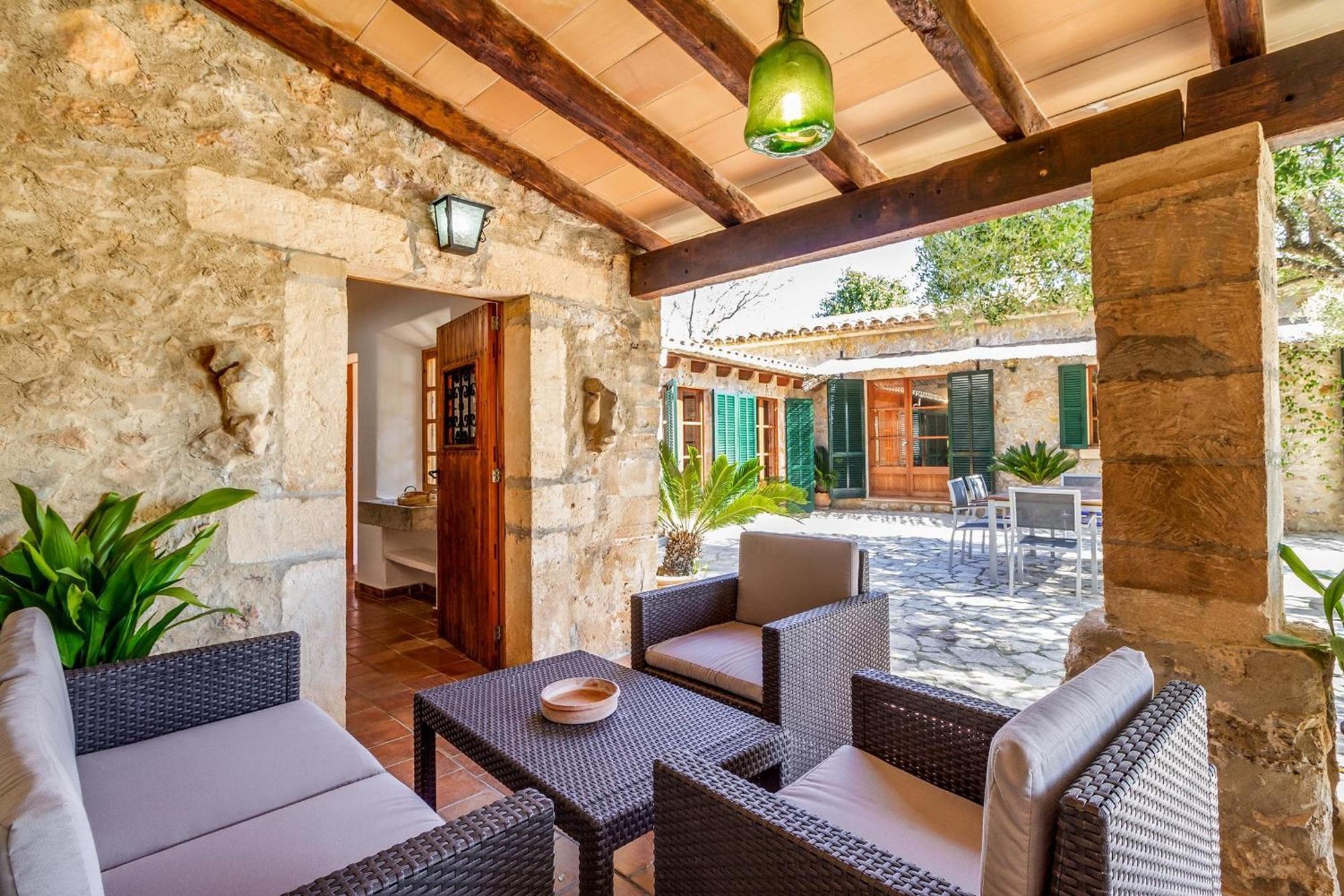Beautiful 4 Bedrooms Bennassar Mountainside Views Short Drive To Town * Pollensa