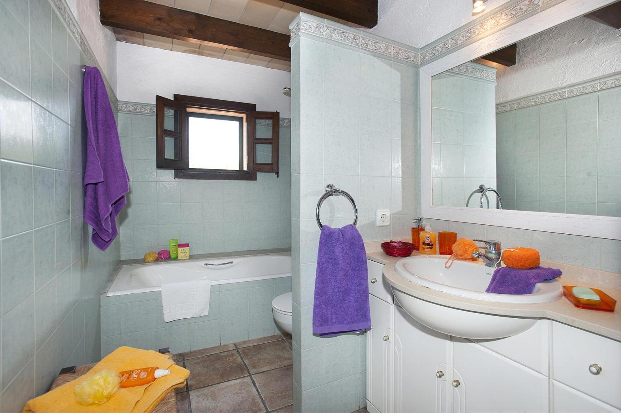 Villa Beautiful 4 Bedrooms Bennassar Mountainside Views Short Drive To Town *