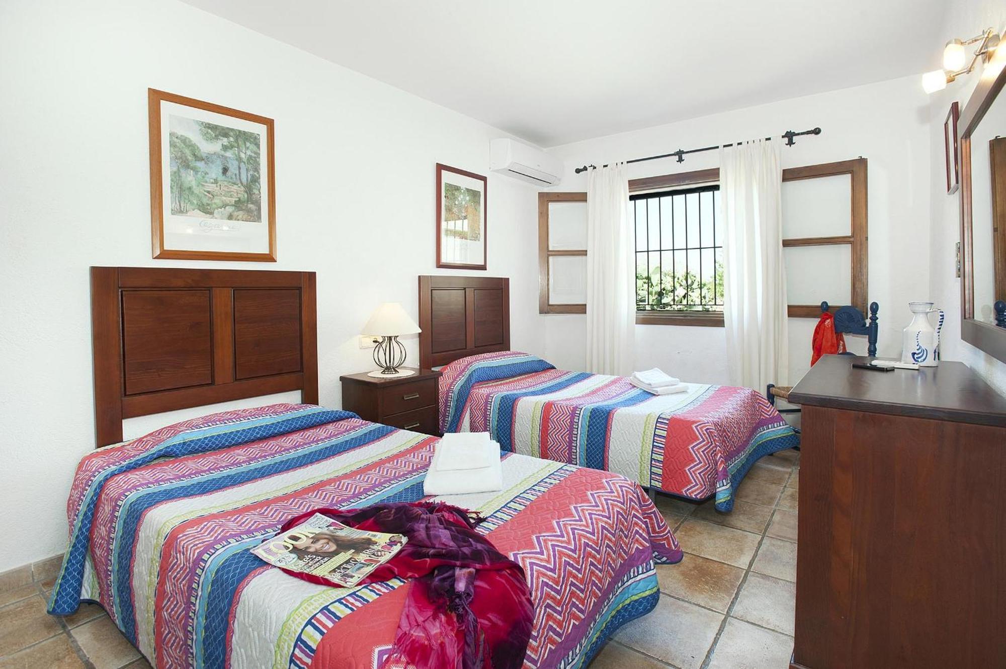 Beautiful 4 Bedrooms Bennassar Mountainside Views Short Drive To Town Villa Pollensa