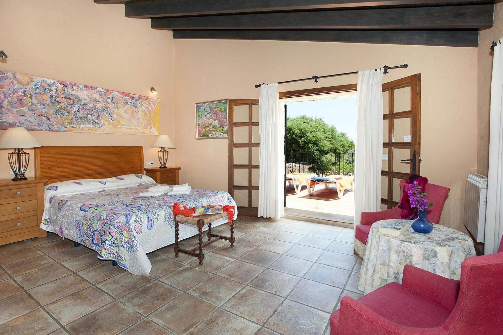 Beautiful 4 Bedrooms Bennassar Mountainside Views Short Drive To Town * Pollensa