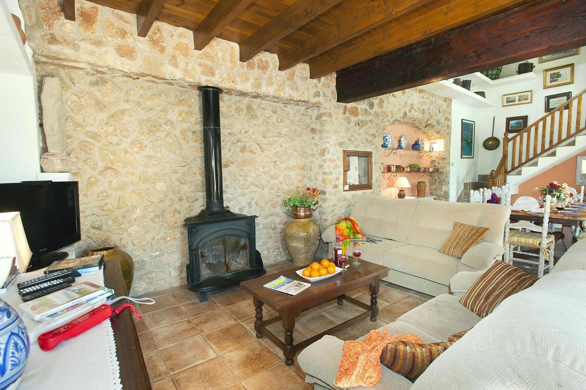 Beautiful 4 Bedrooms Bennassar Mountainside Views Short Drive To Town * Pollensa