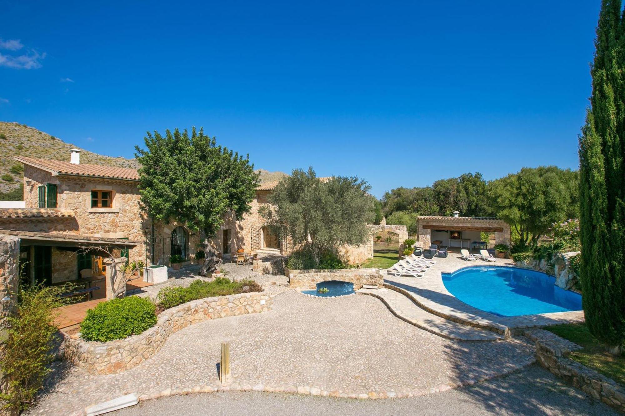 Beautiful 4 Bedrooms Bennassar Mountainside Views Short Drive To Town Villa Pollensa