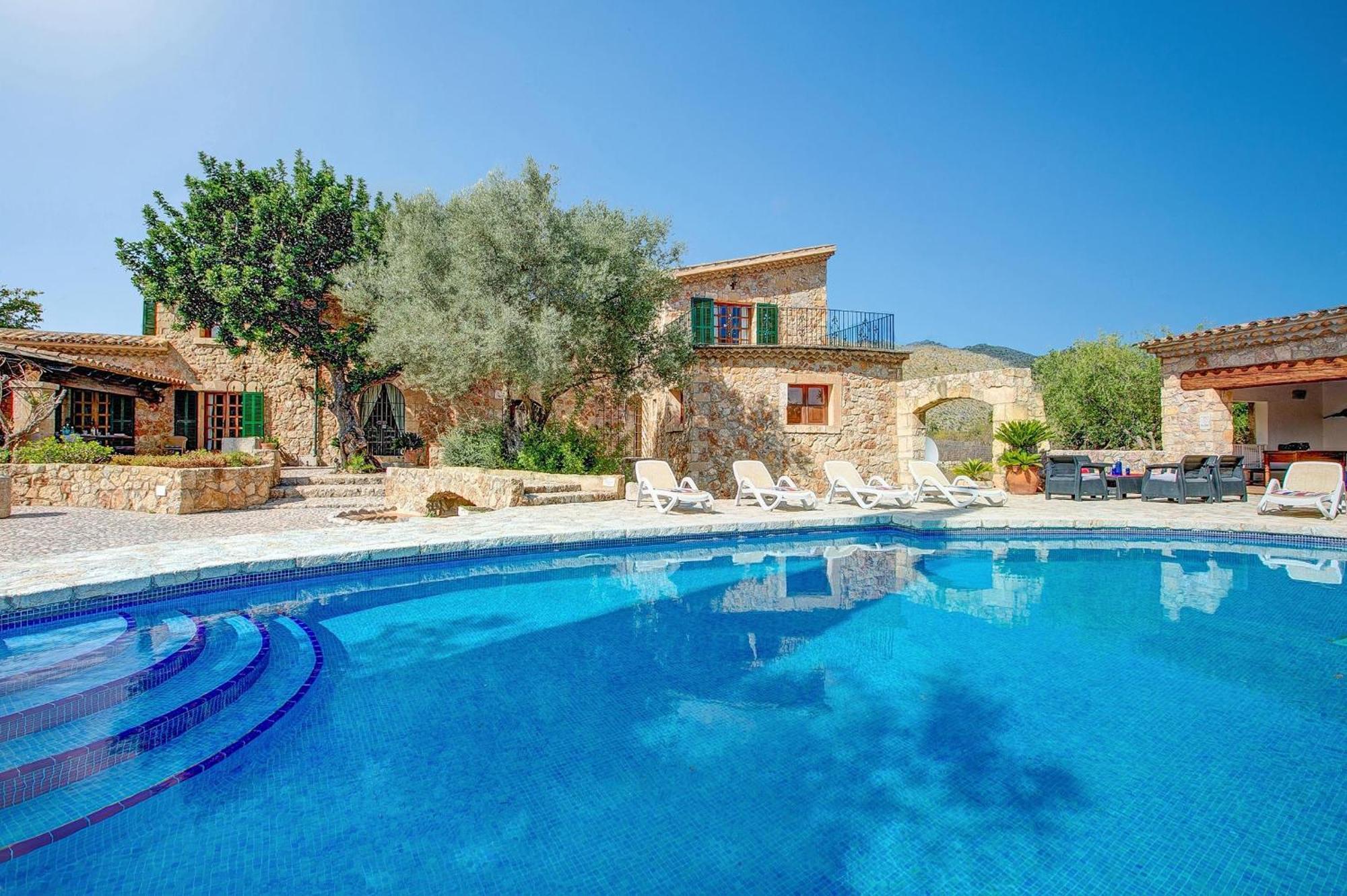 Beautiful 4 Bedrooms Bennassar Mountainside Views Short Drive To Town Villa Pollensa