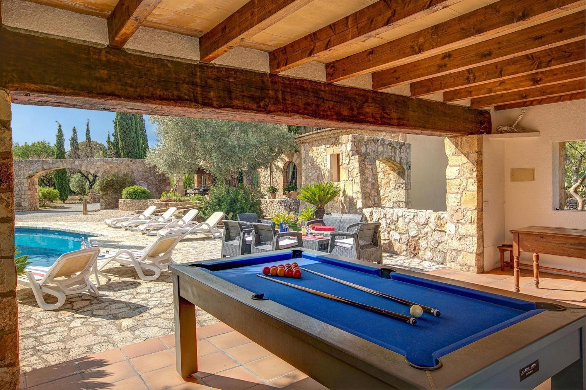 Beautiful 4 Bedrooms Bennassar Mountainside Views Short Drive To Town * Pollensa