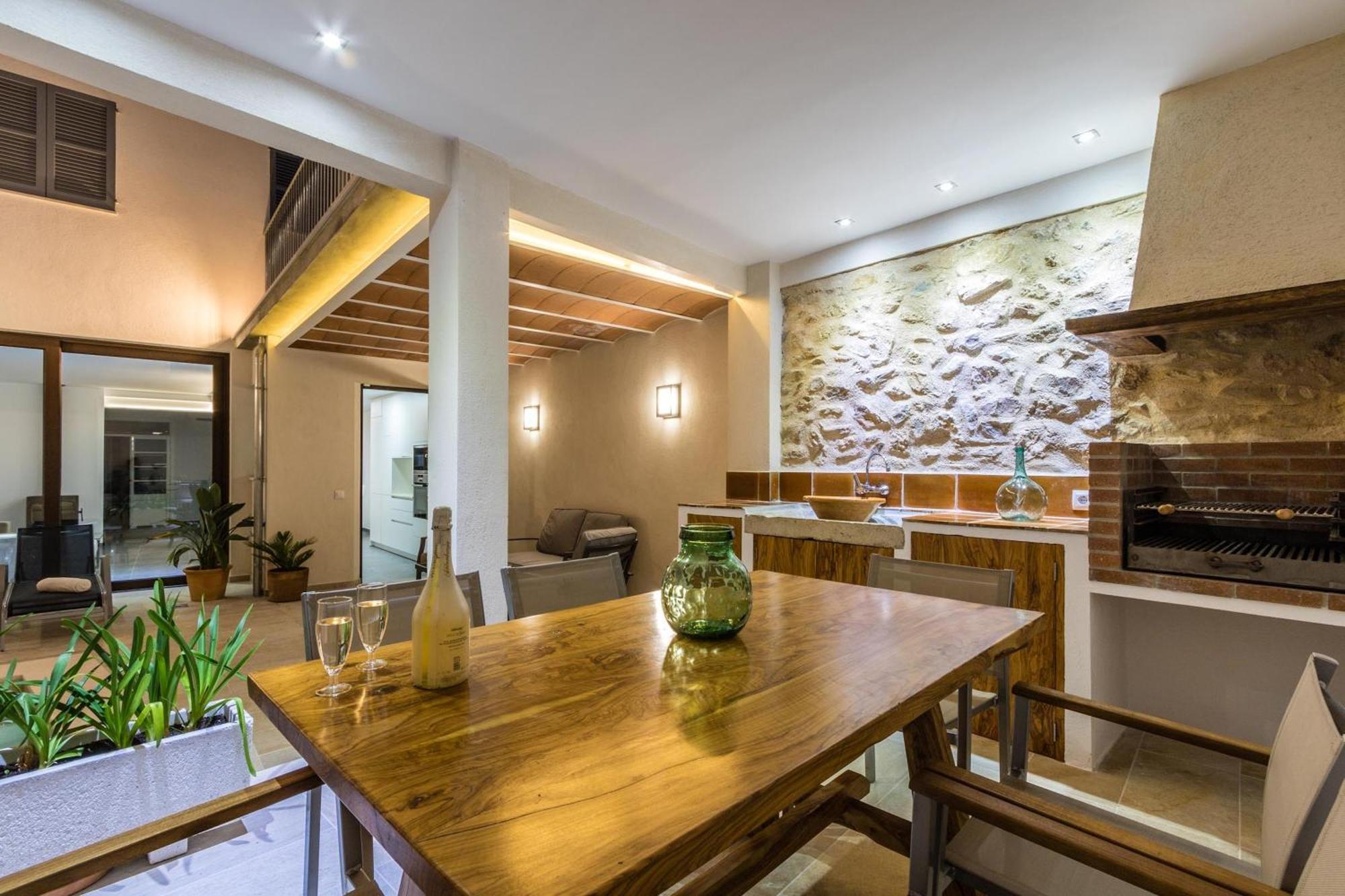 Historic Townhouse Casa Bugera 3 Bedrooms Private Pool Walking Distance To Centre * Pollensa